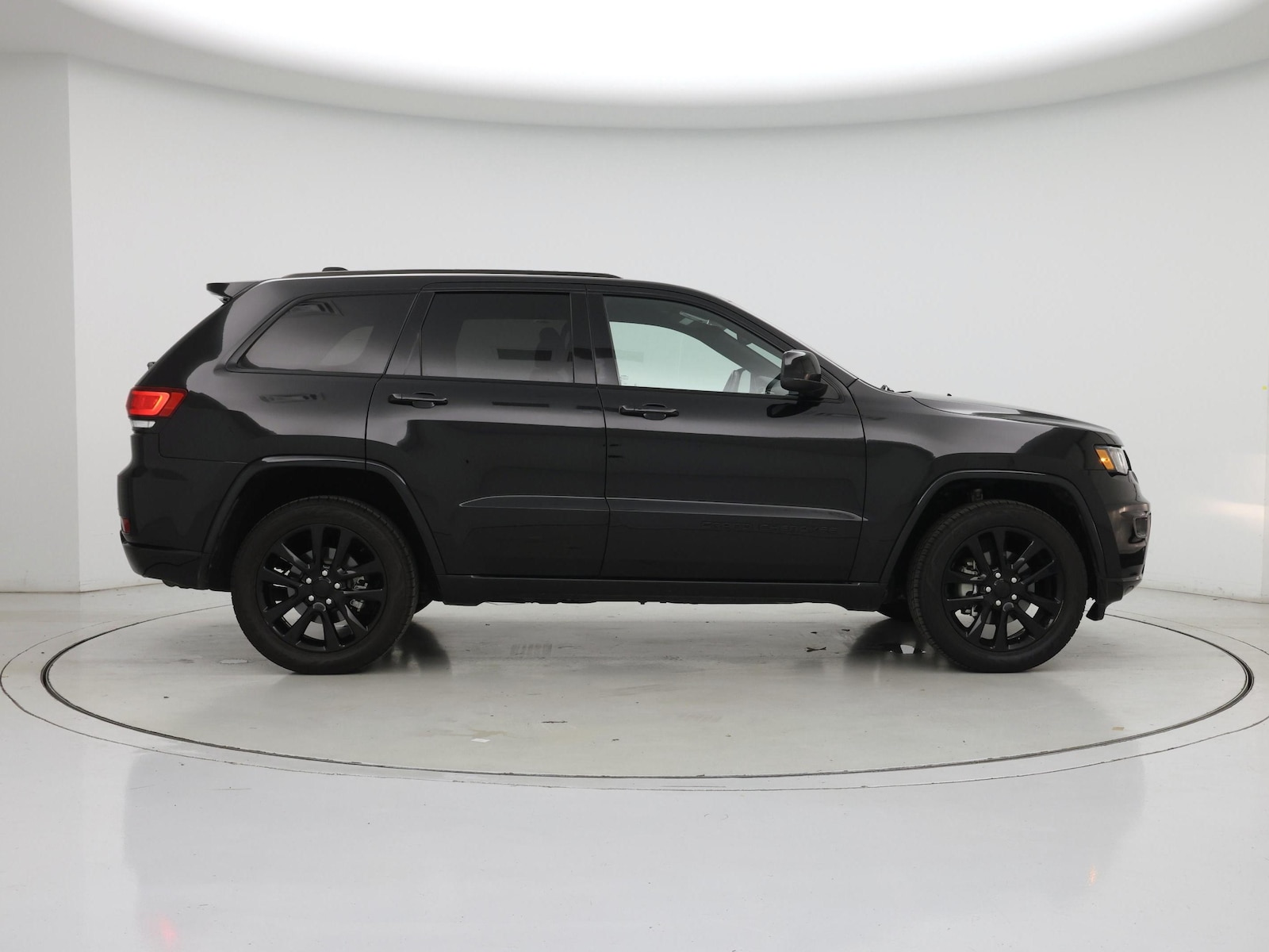 2018 Jeep Grand Cherokee Altitude - Photo 8