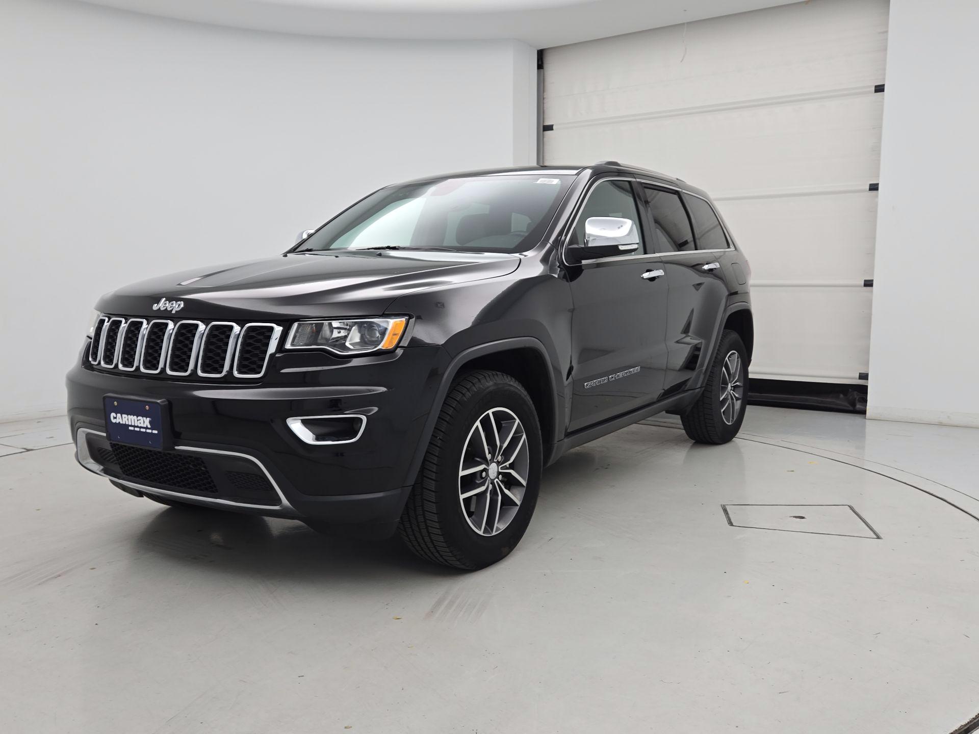 Thumbnail: 2017 Jeep Grand Cherokee - 3