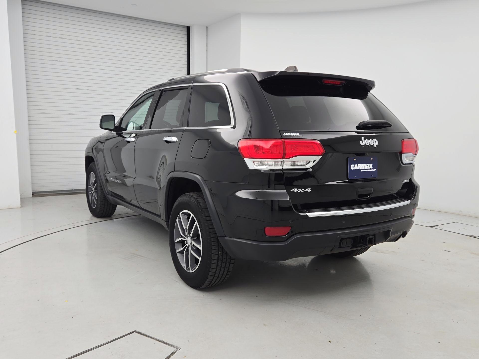 Thumbnail: 2017 Jeep Grand Cherokee - 7