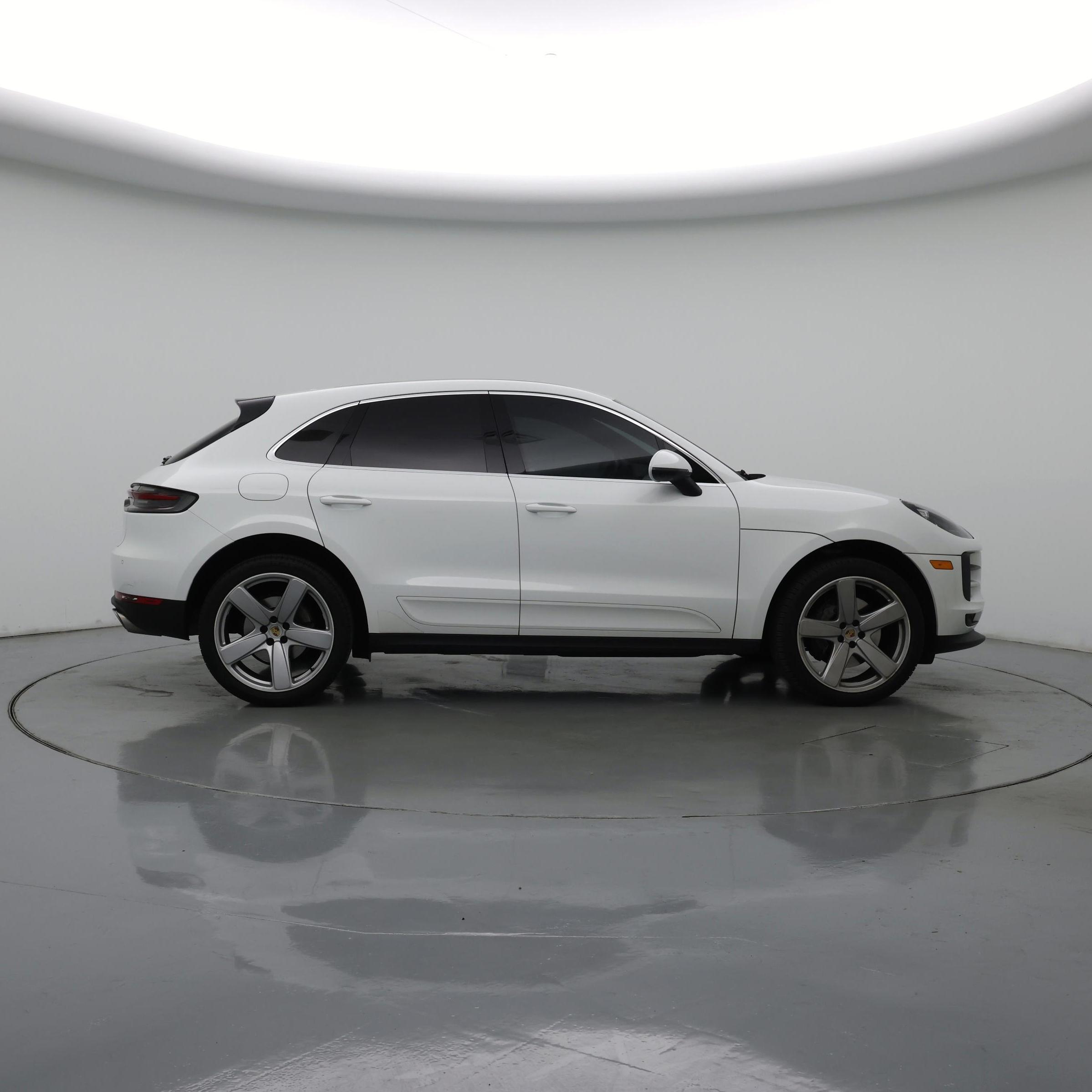 Thumbnail: 2020 Porsche Macan - 7