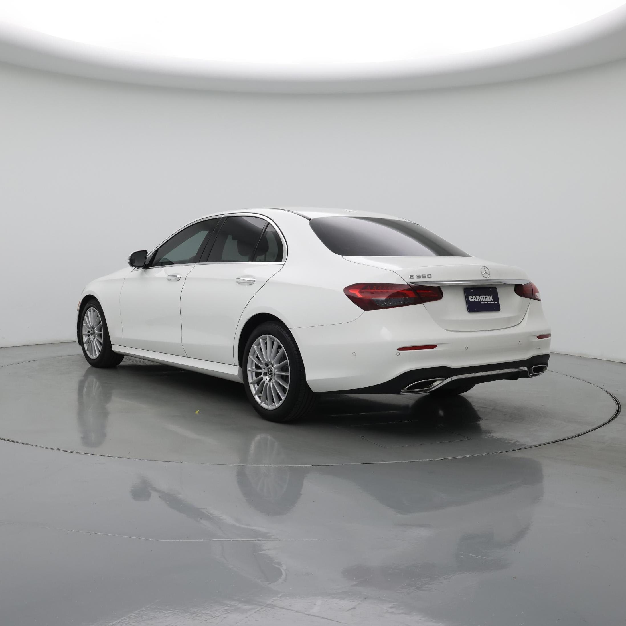 Thumbnail: 2022 Mercedes-Benz E-Class - 2