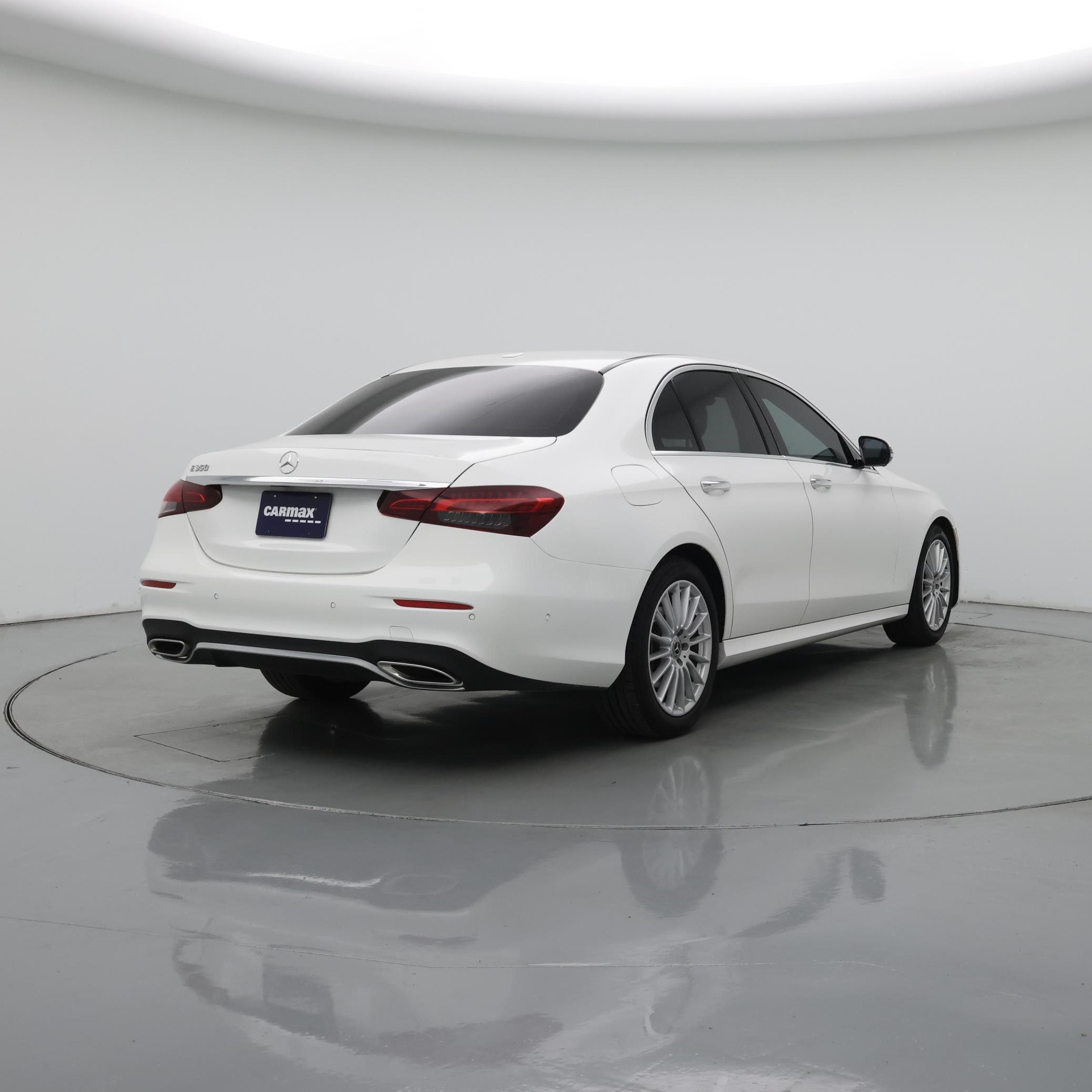 Thumbnail: 2022 Mercedes-Benz E-Class - 8