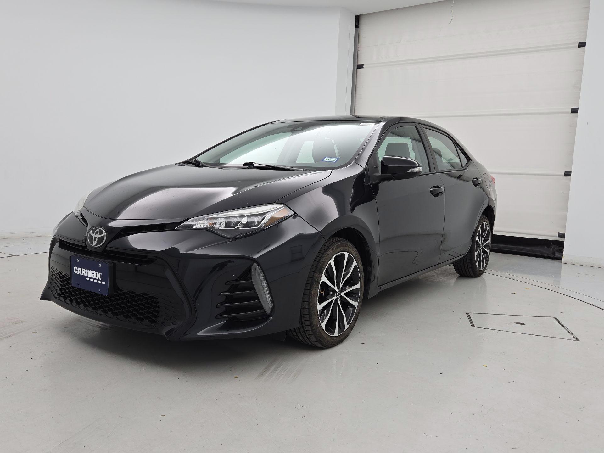 Thumbnail: 2017 Toyota Corolla - 3