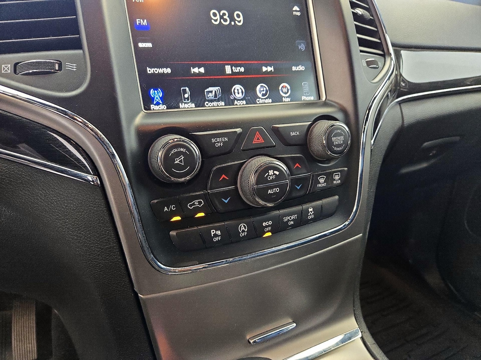 2017 Jeep Grand Cherokee Trailhawk - Photo 18