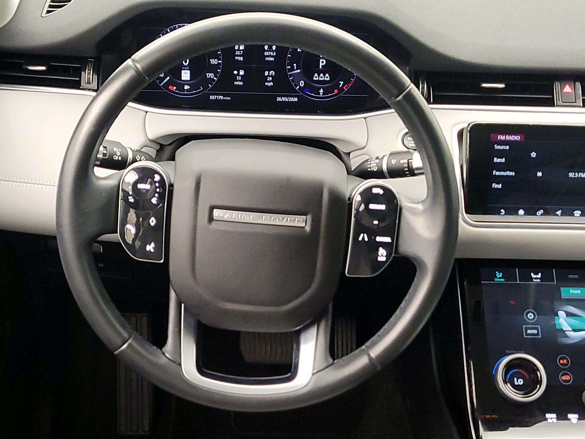 Thumbnail: 2020 Land Rover Range Rover Evoque - 10