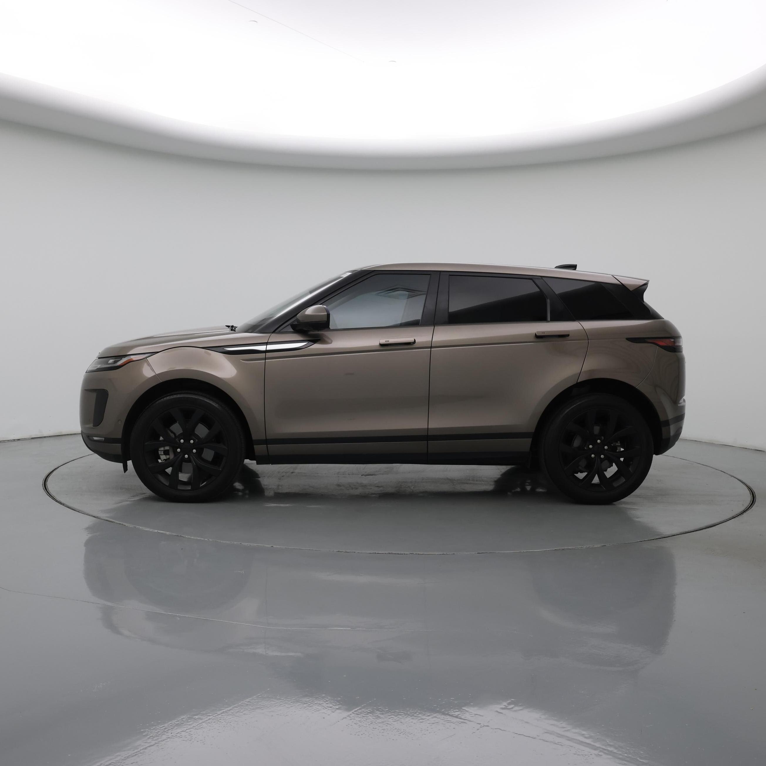 Thumbnail: 2020 Land Rover Range Rover Evoque - 3