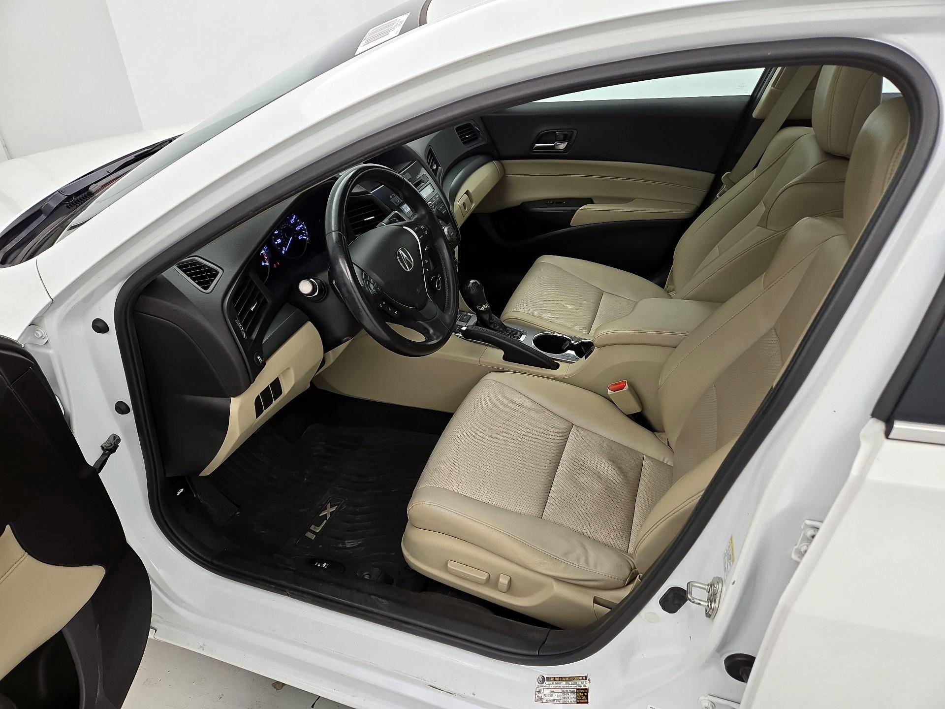 Thumbnail: 2015 Acura ILX - 11