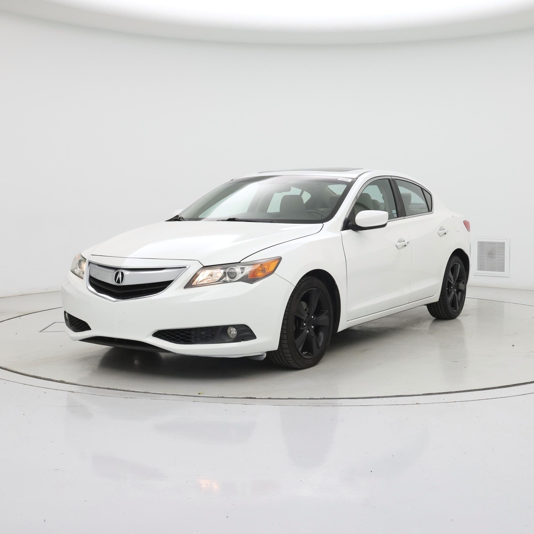 Thumbnail: 2015 Acura ILX - 4
