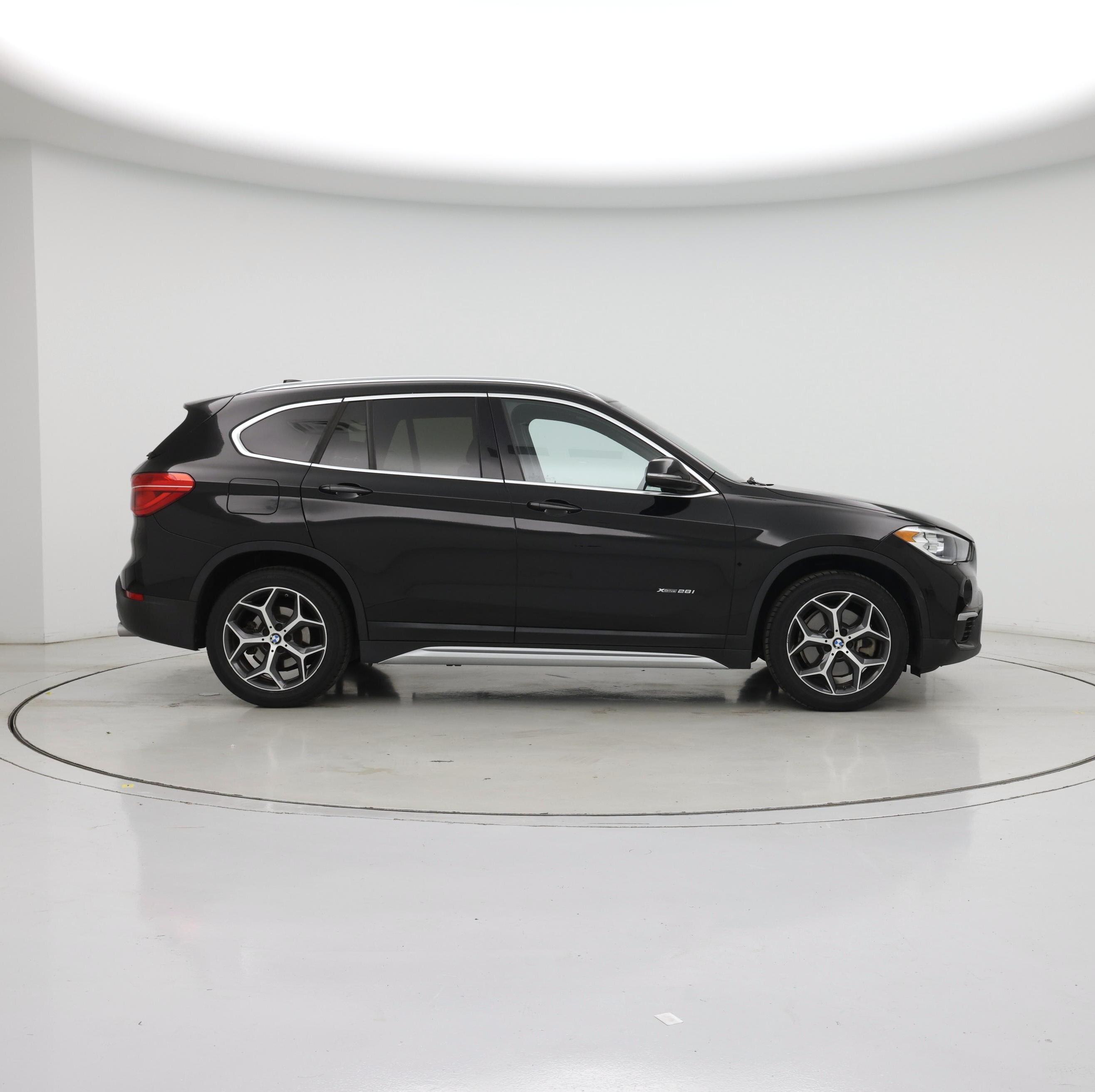 Thumbnail: 2018 BMW X1 - 7