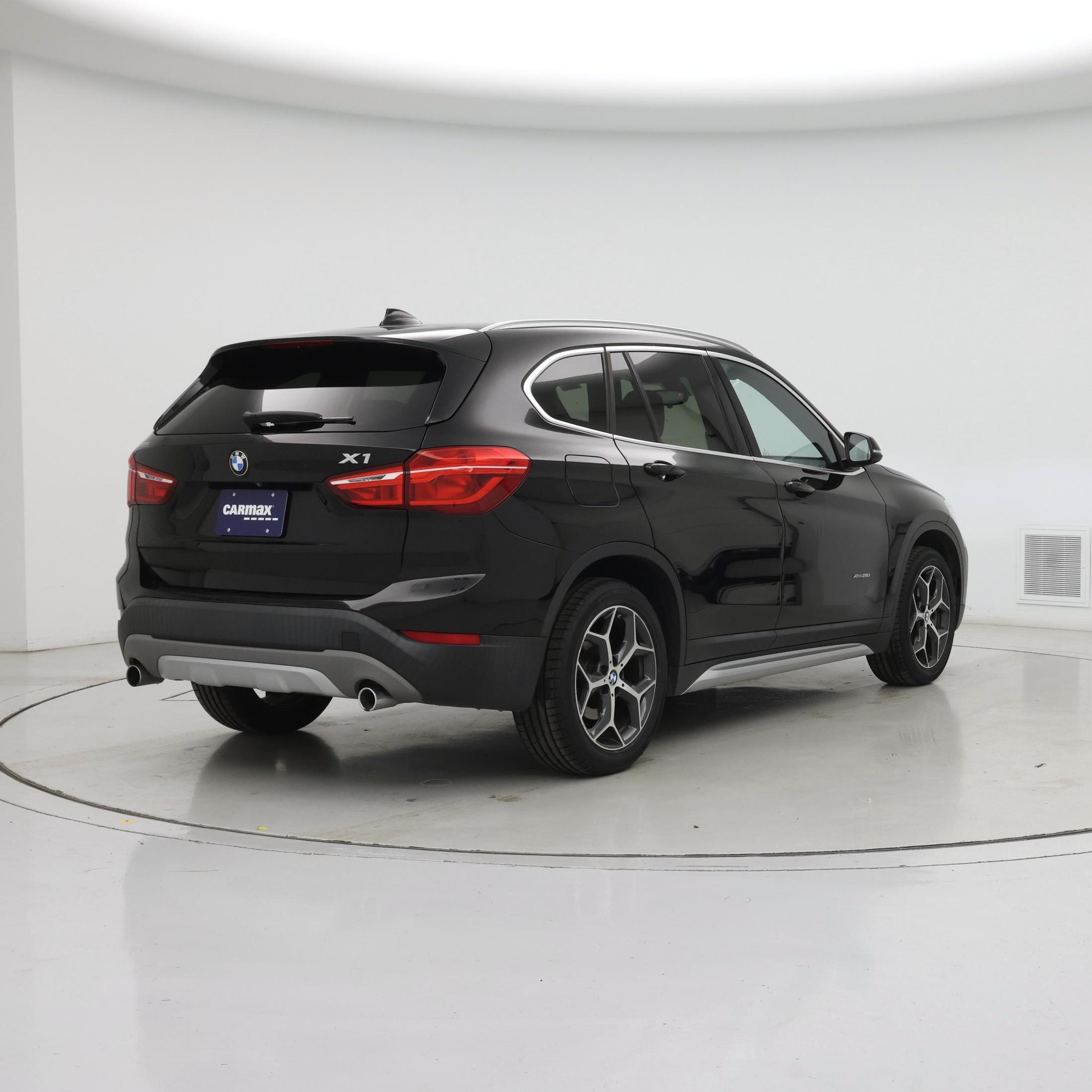 Thumbnail: 2018 BMW X1 - 8