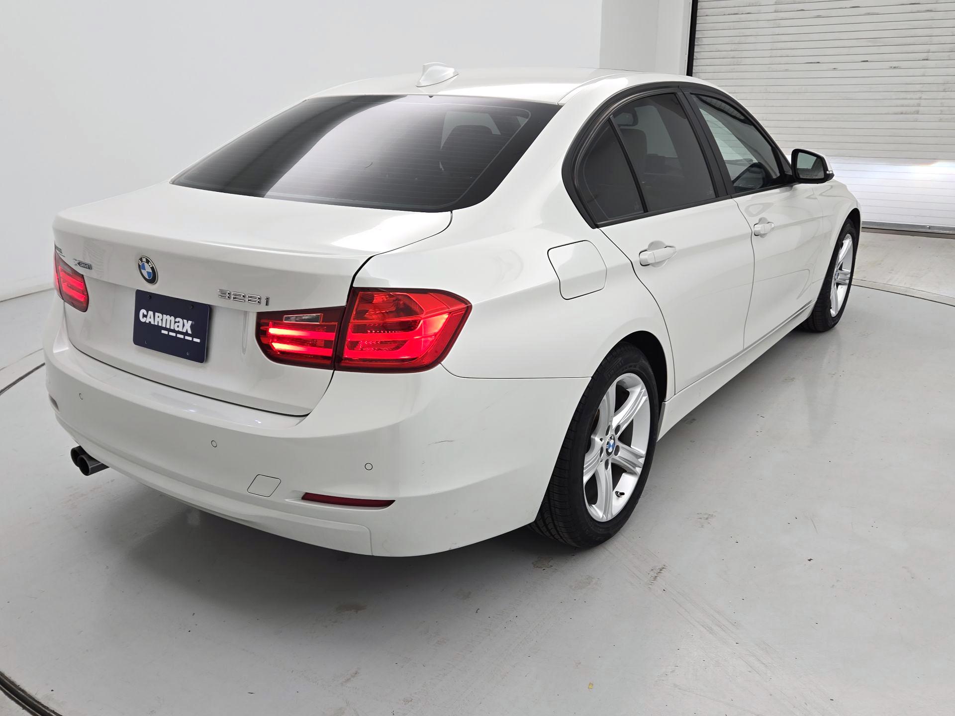 Thumbnail: 2015 BMW 3 Series - 5