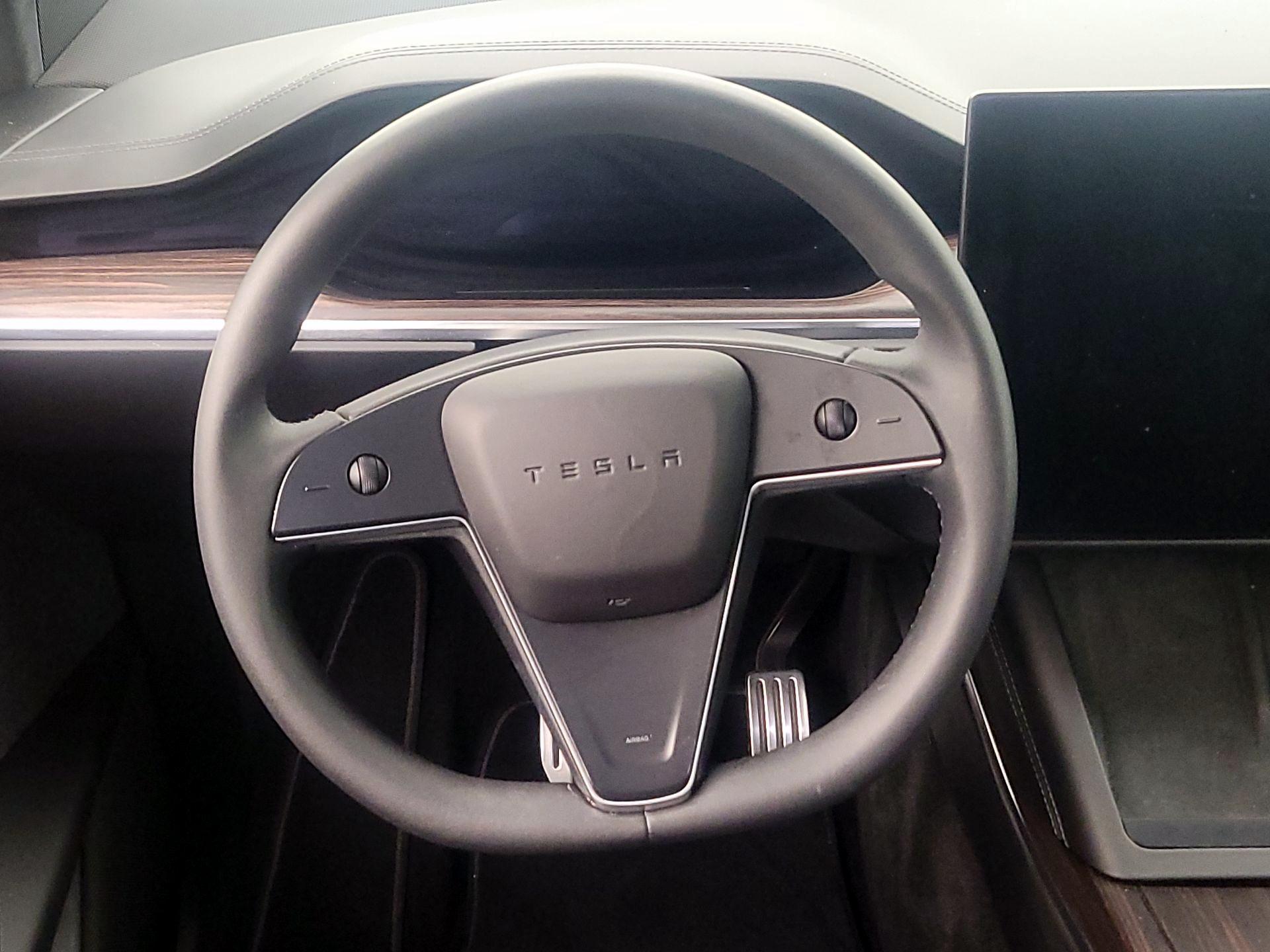 Thumbnail: 2024 Tesla Model X - 10