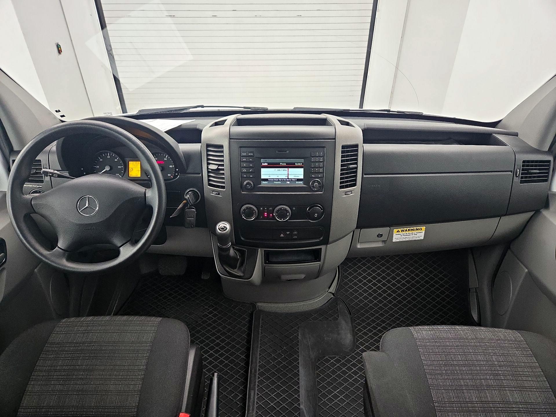Thumbnail: 2016 Mercedes-Benz Sprinter - 9