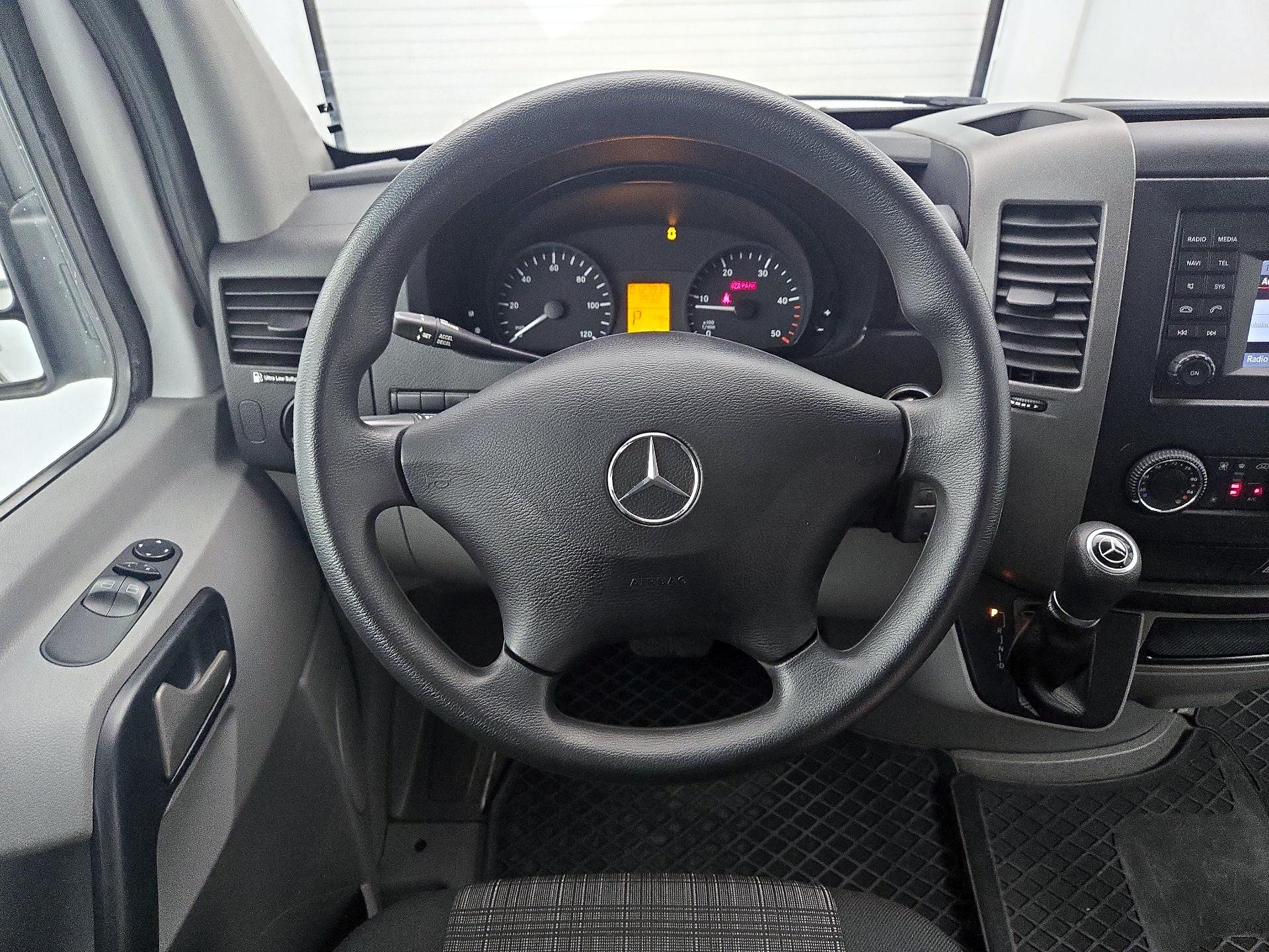 Thumbnail: 2016 Mercedes-Benz Sprinter - 10
