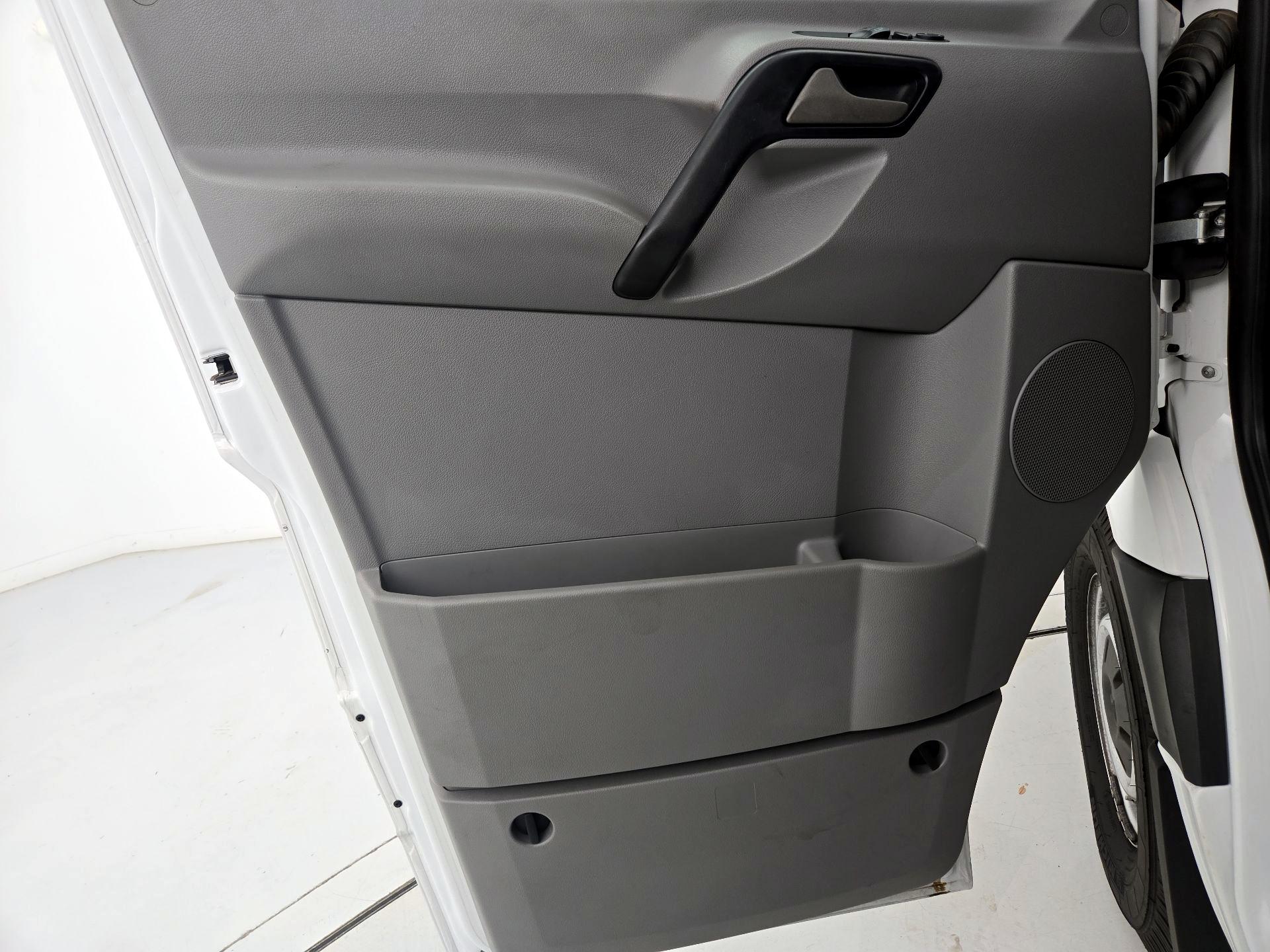 Thumbnail: 2016 Mercedes-Benz Sprinter - 12