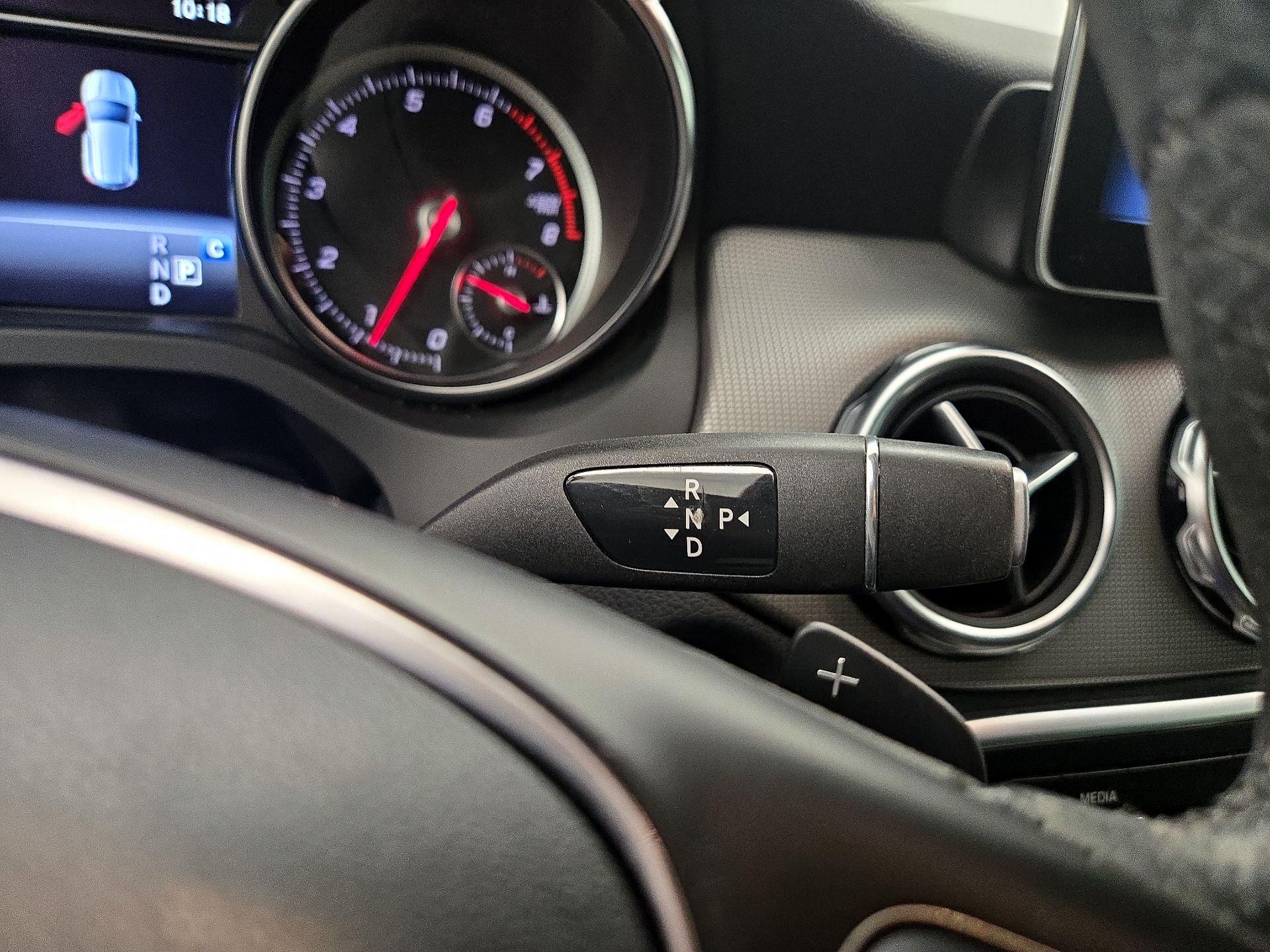 Thumbnail: 2020 Mercedes-Benz GLA - 17