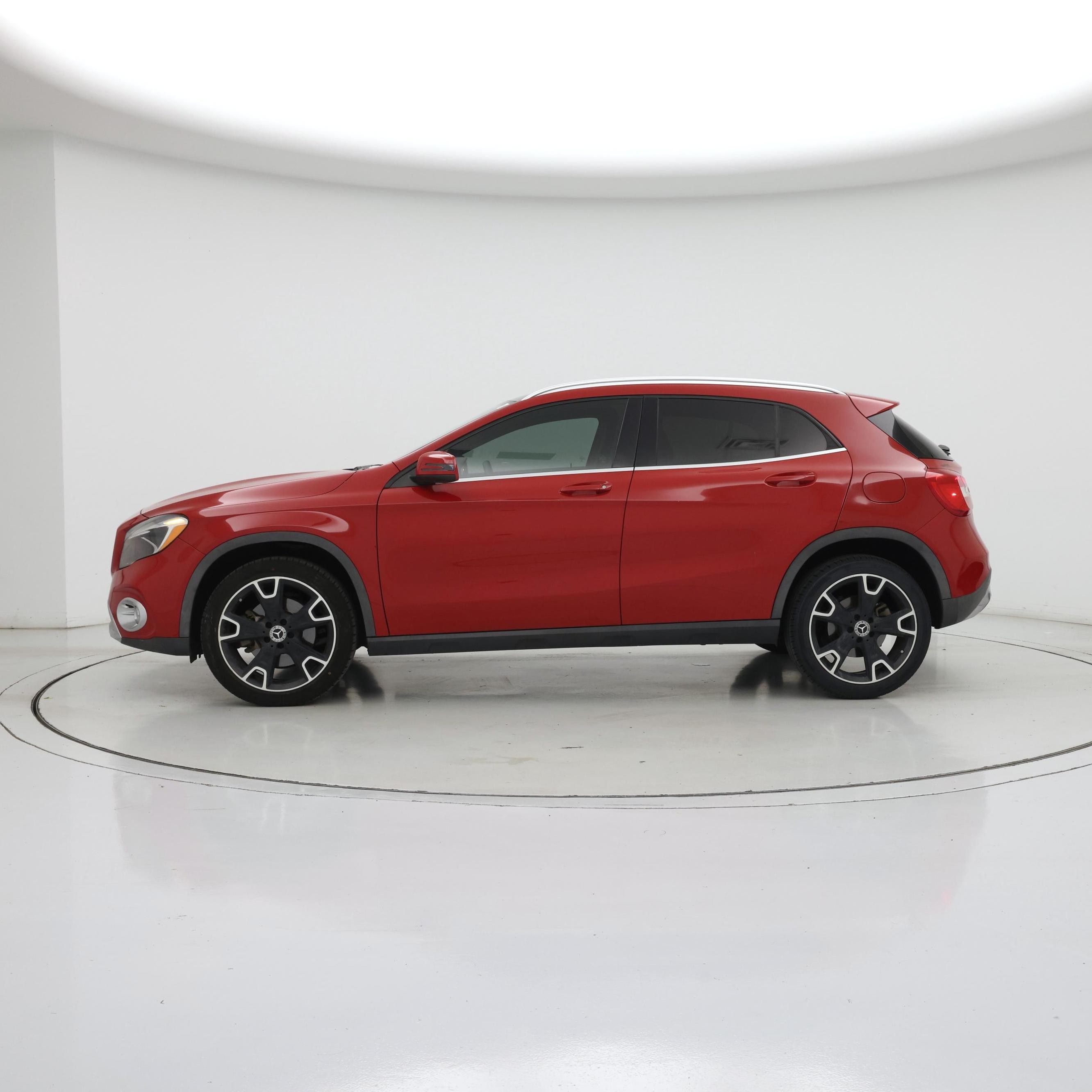 Thumbnail: 2020 Mercedes-Benz GLA - 3