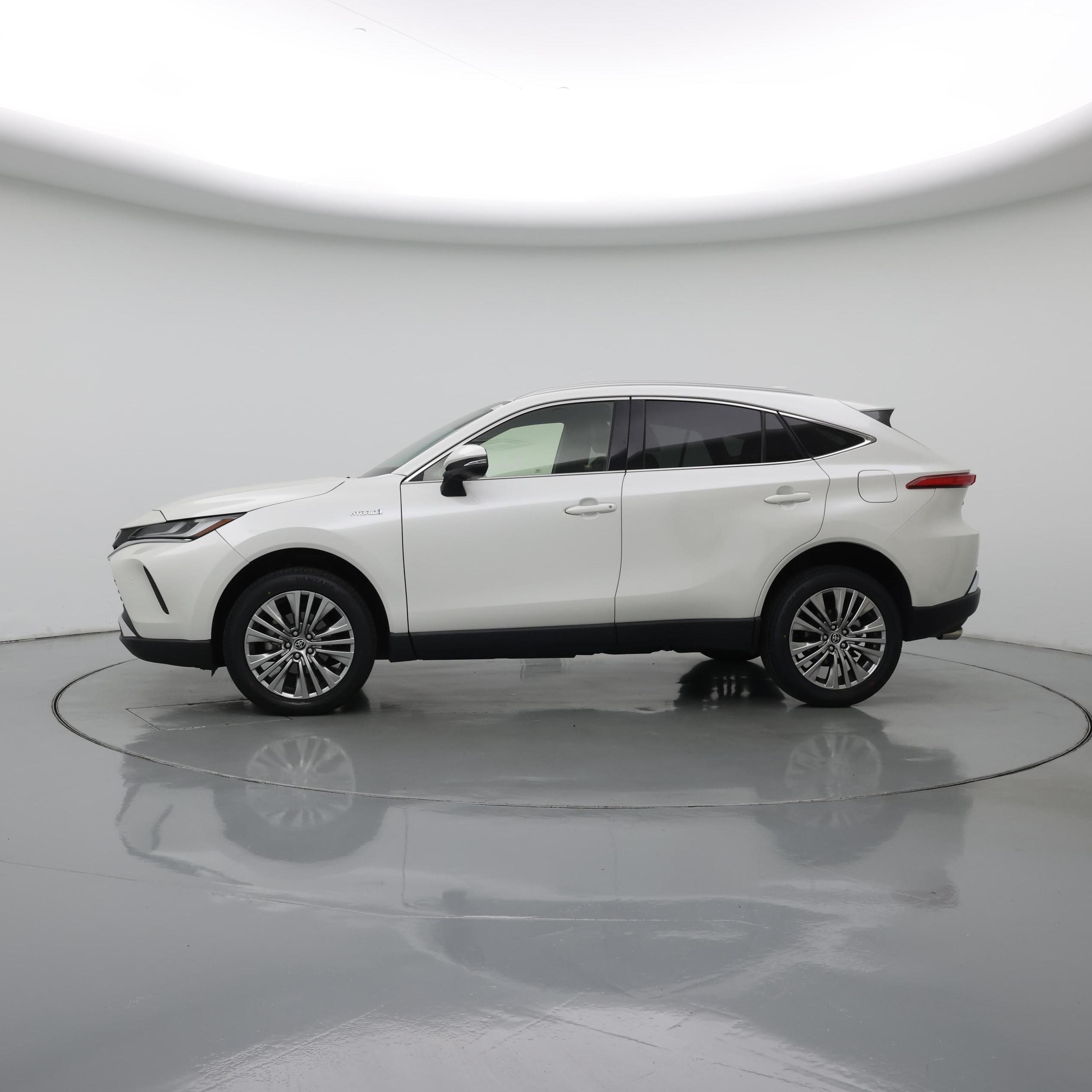 Thumbnail: 2021 Toyota Venza - 3