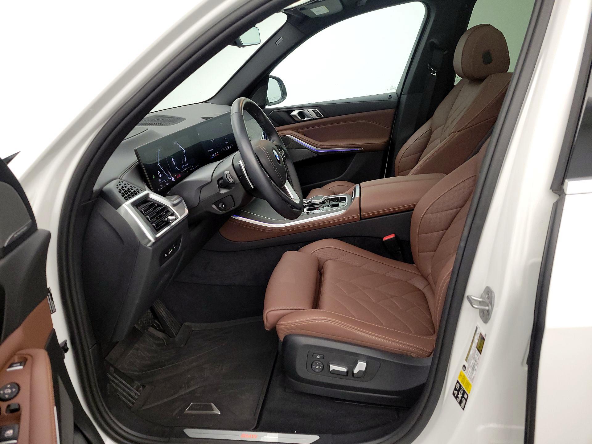 Thumbnail: 2024 BMW X5 - 11
