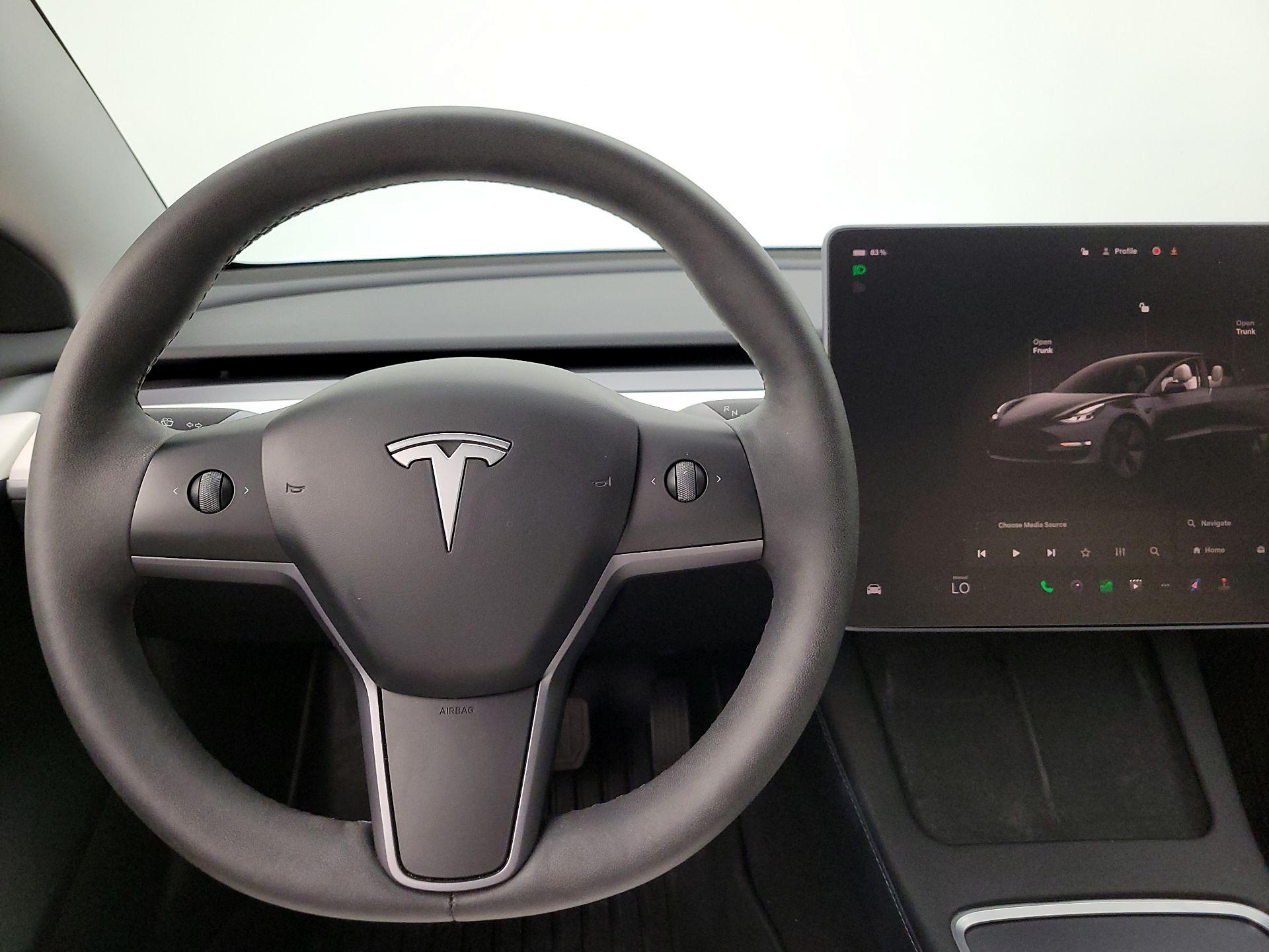 Thumbnail: 2023 Tesla Model 3 - 10