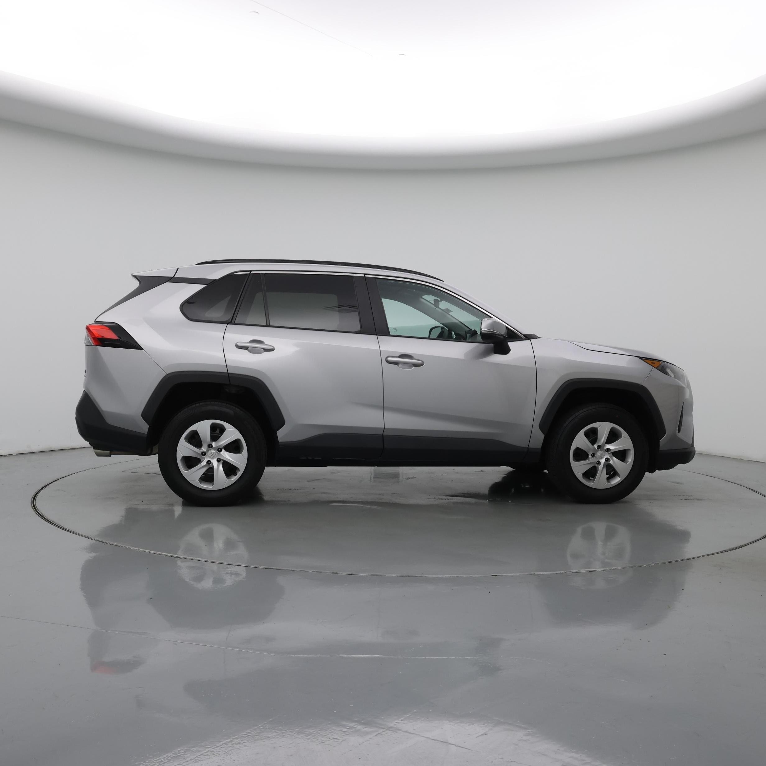 Thumbnail: 2020 Toyota RAV4 - 7