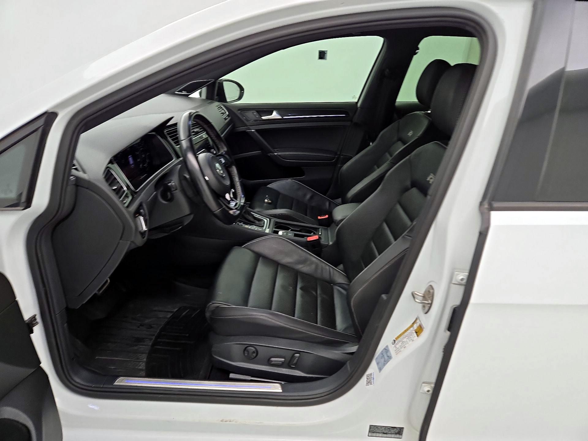 Thumbnail: 2019 Volkswagen Golf - 11