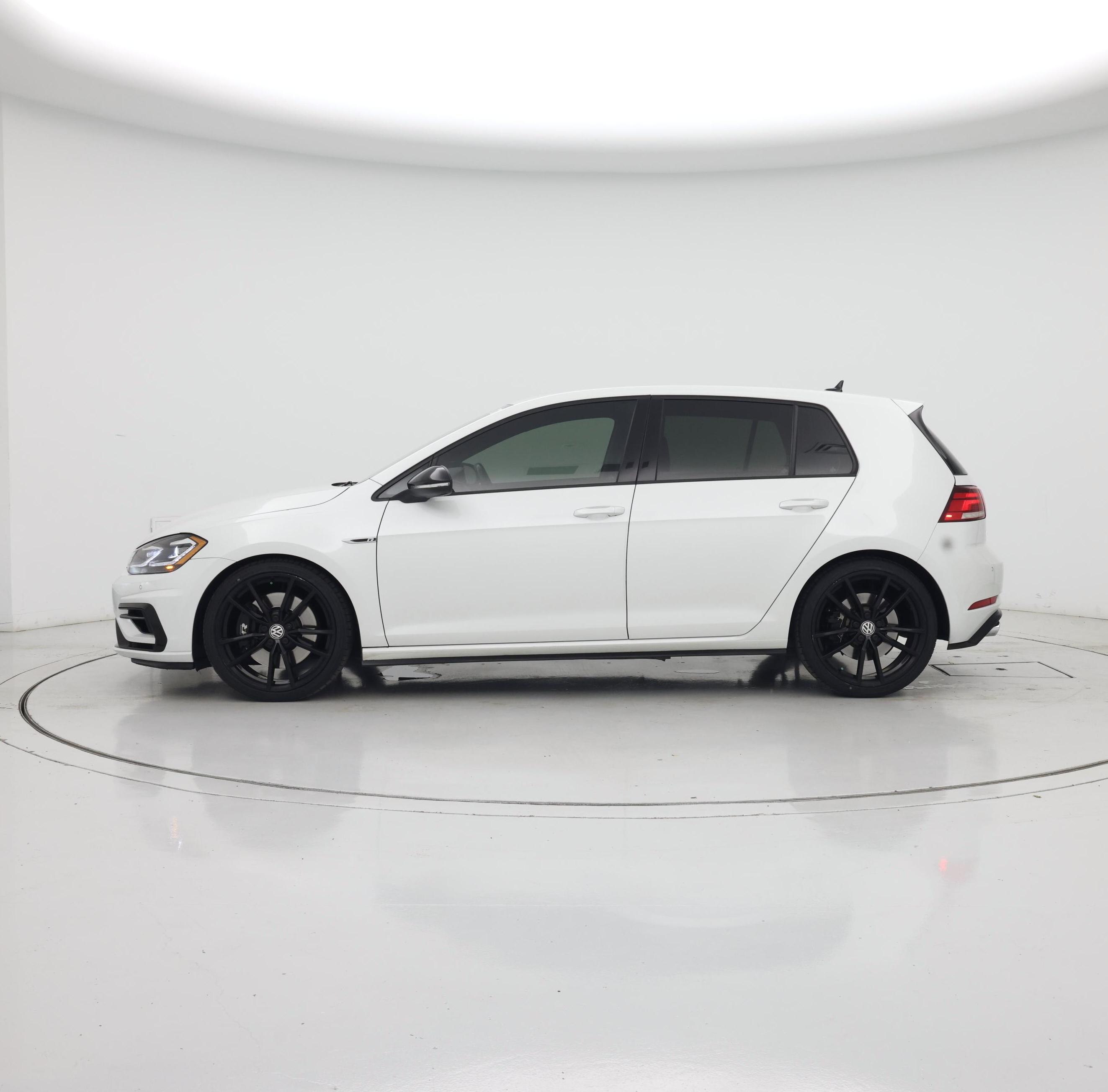 Thumbnail: 2019 Volkswagen Golf - 3