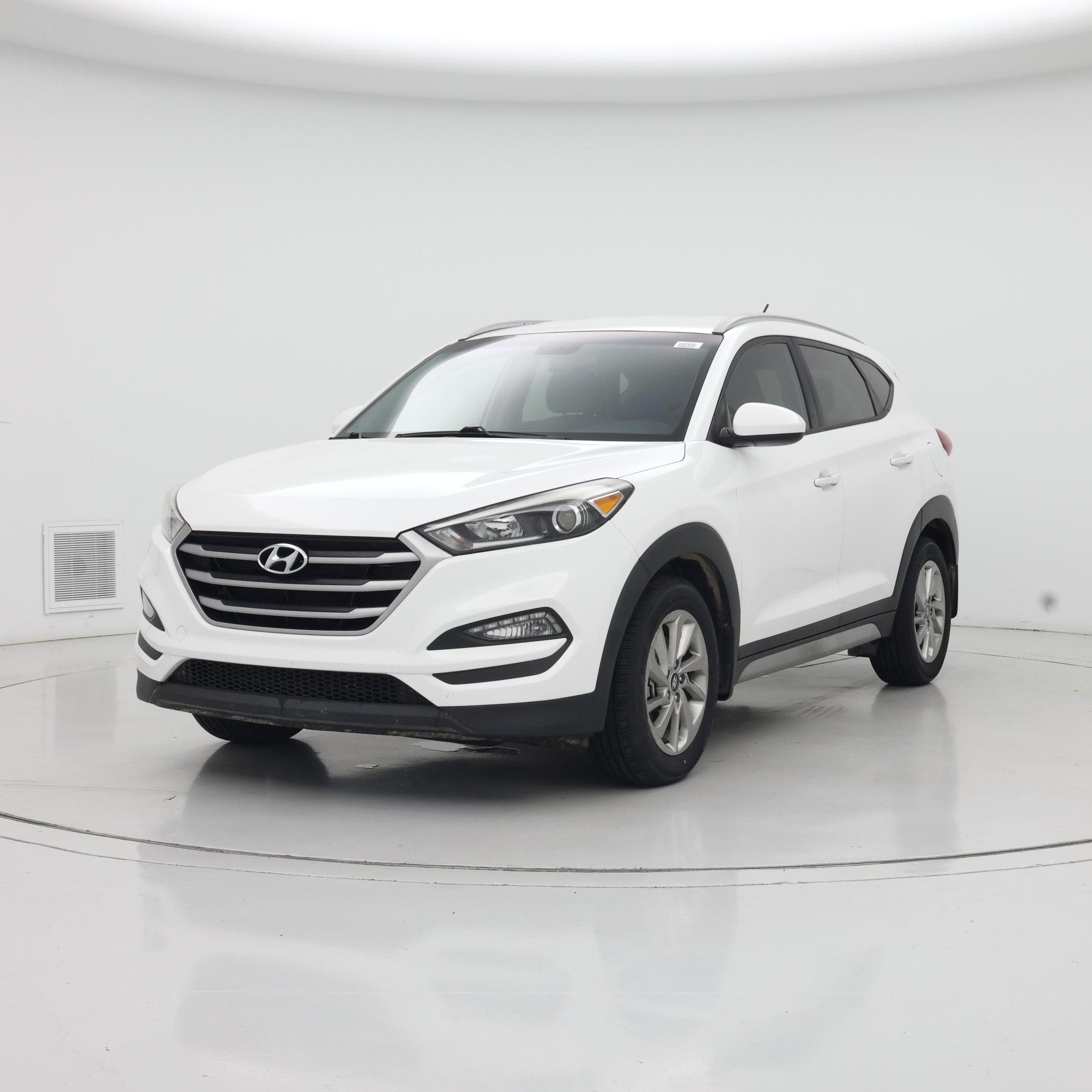 Thumbnail: 2017 Hyundai Tucson - 4