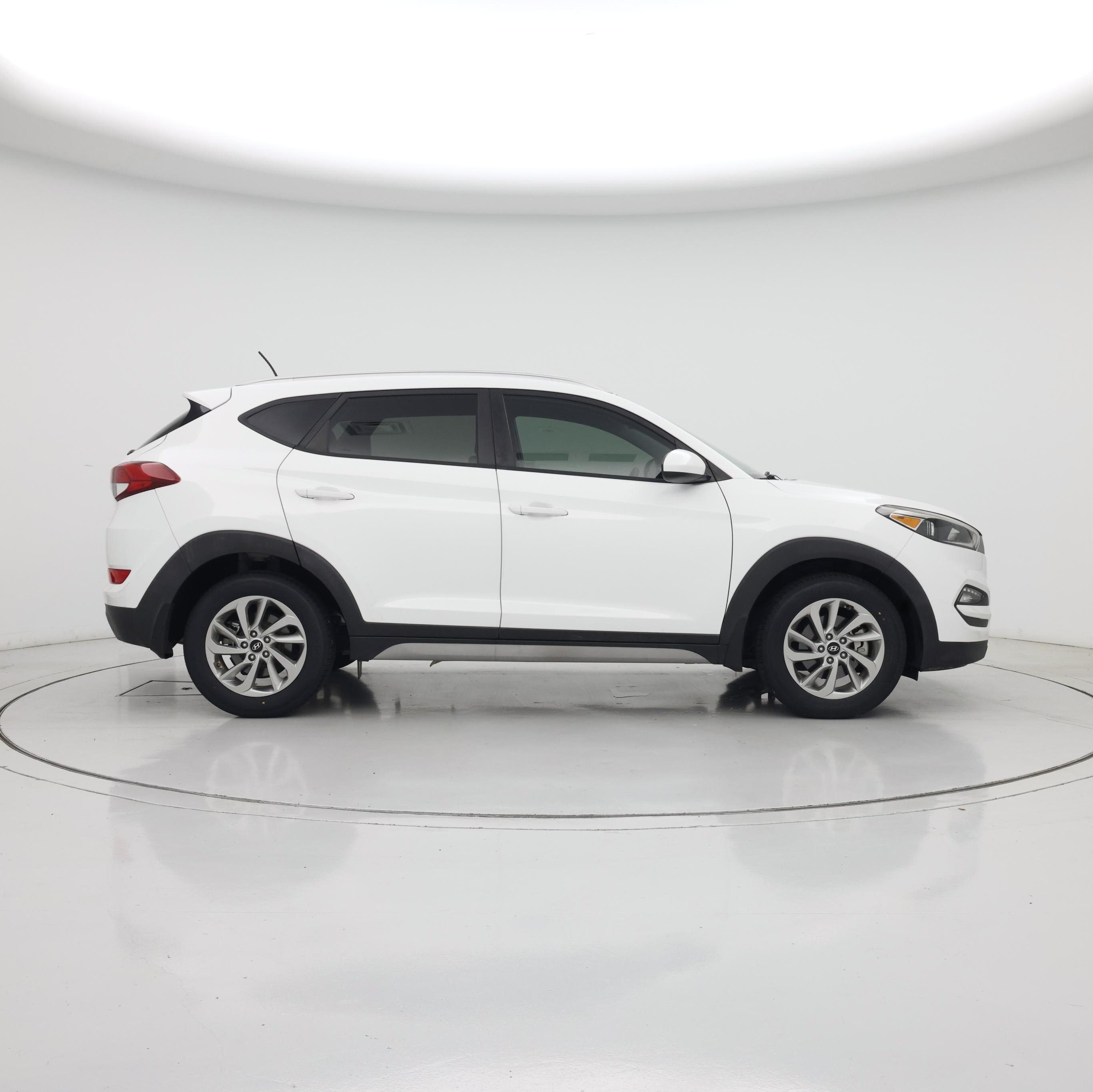 Thumbnail: 2017 Hyundai Tucson - 7
