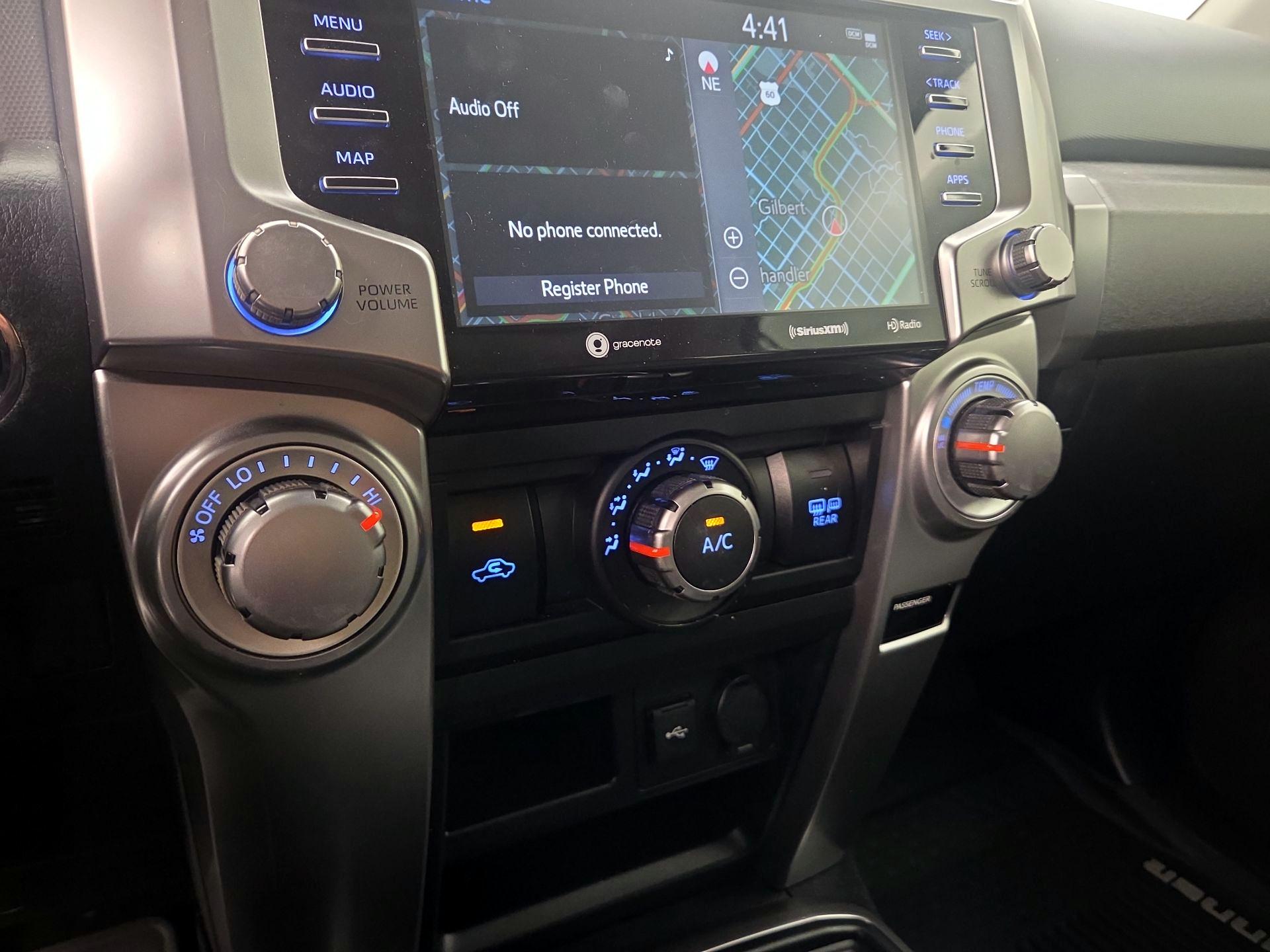 Thumbnail: 2020 Toyota 4Runner - 17