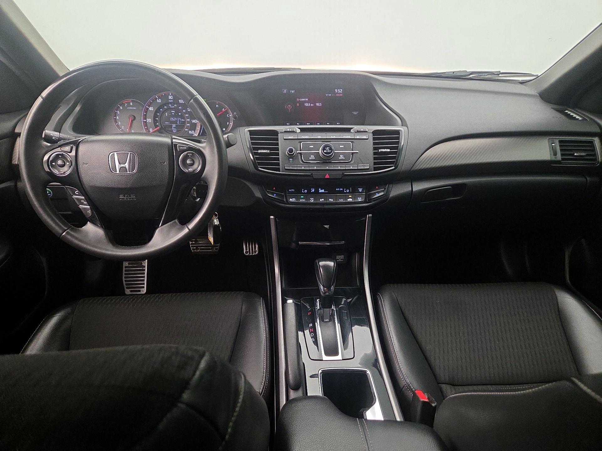 Thumbnail: 2016 Honda Accord - 9