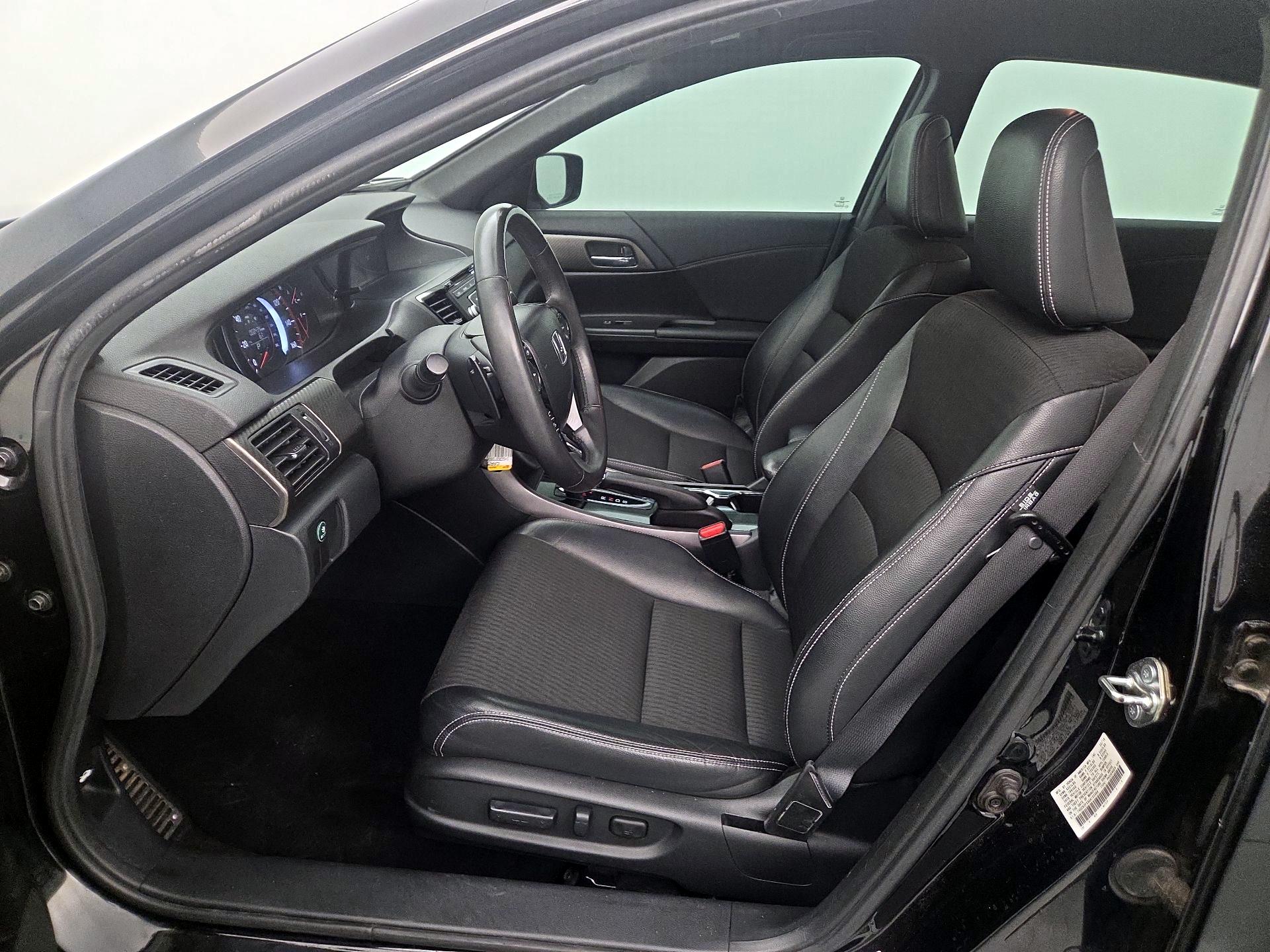 Thumbnail: 2016 Honda Accord - 11