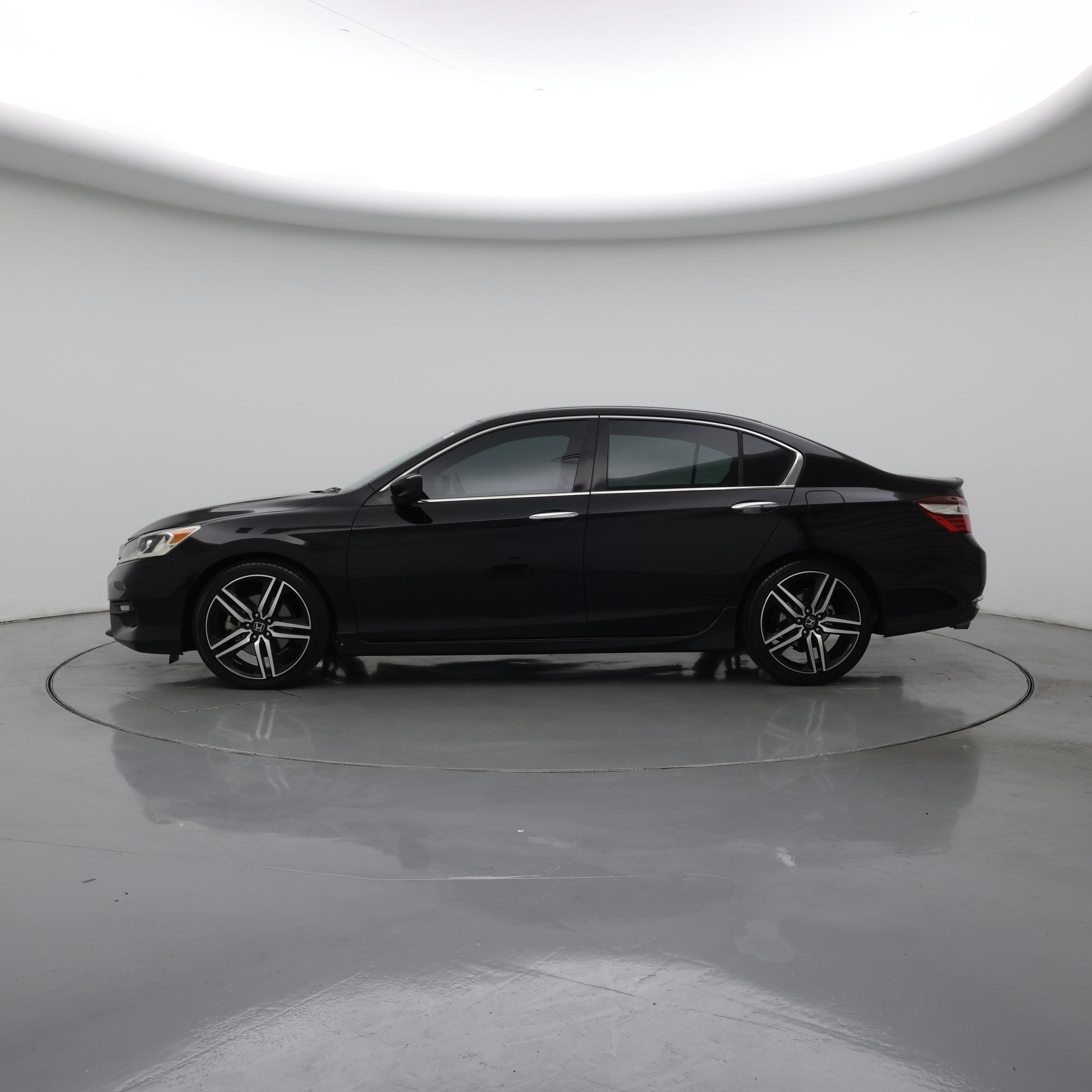 Thumbnail: 2016 Honda Accord - 3