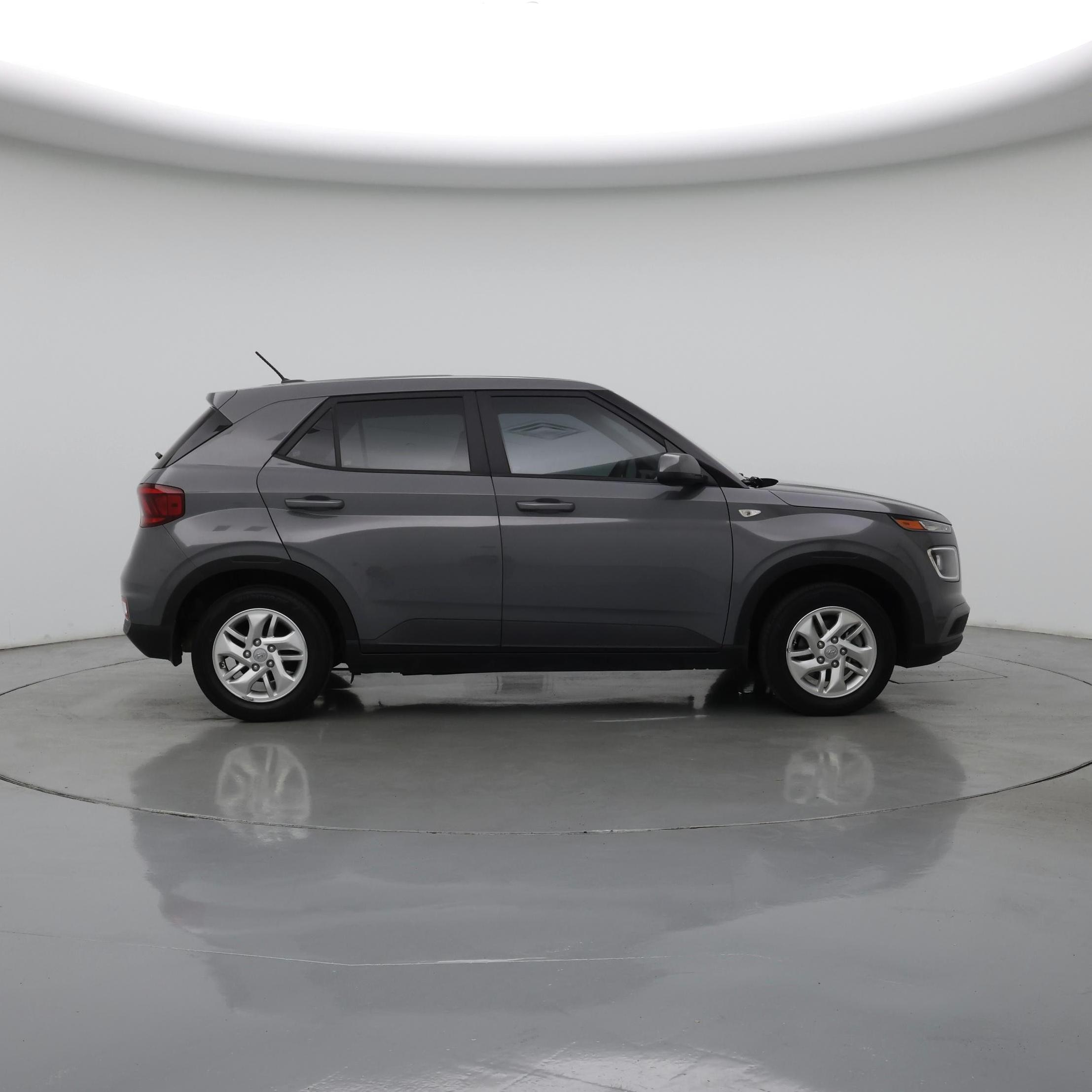 Thumbnail: 2023 Hyundai Venue - 7