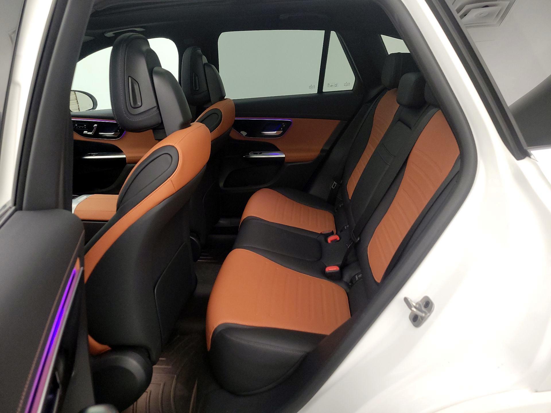 Thumbnail: 2025 Mercedes-Benz GLC - 20