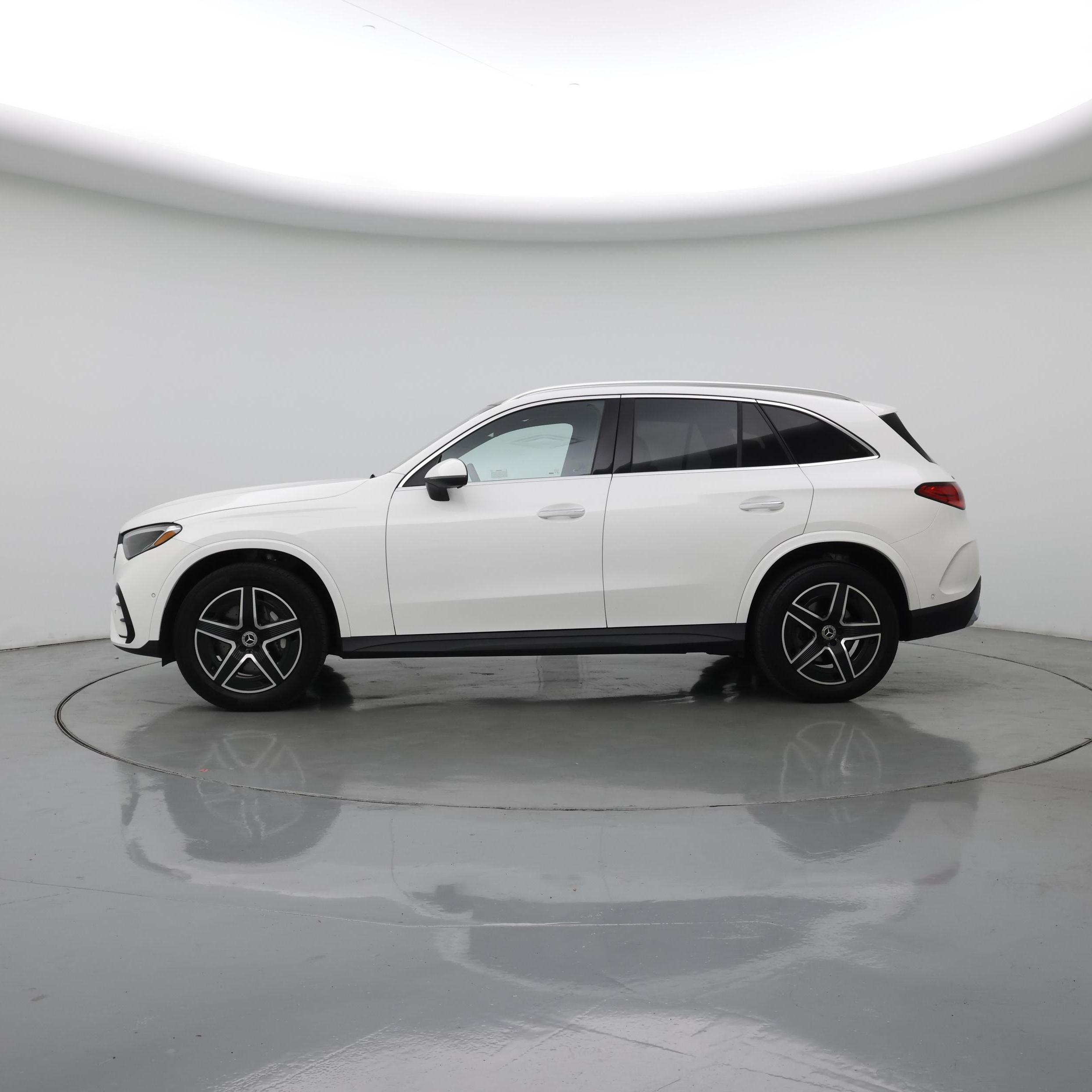 Thumbnail: 2025 Mercedes-Benz GLC - 3