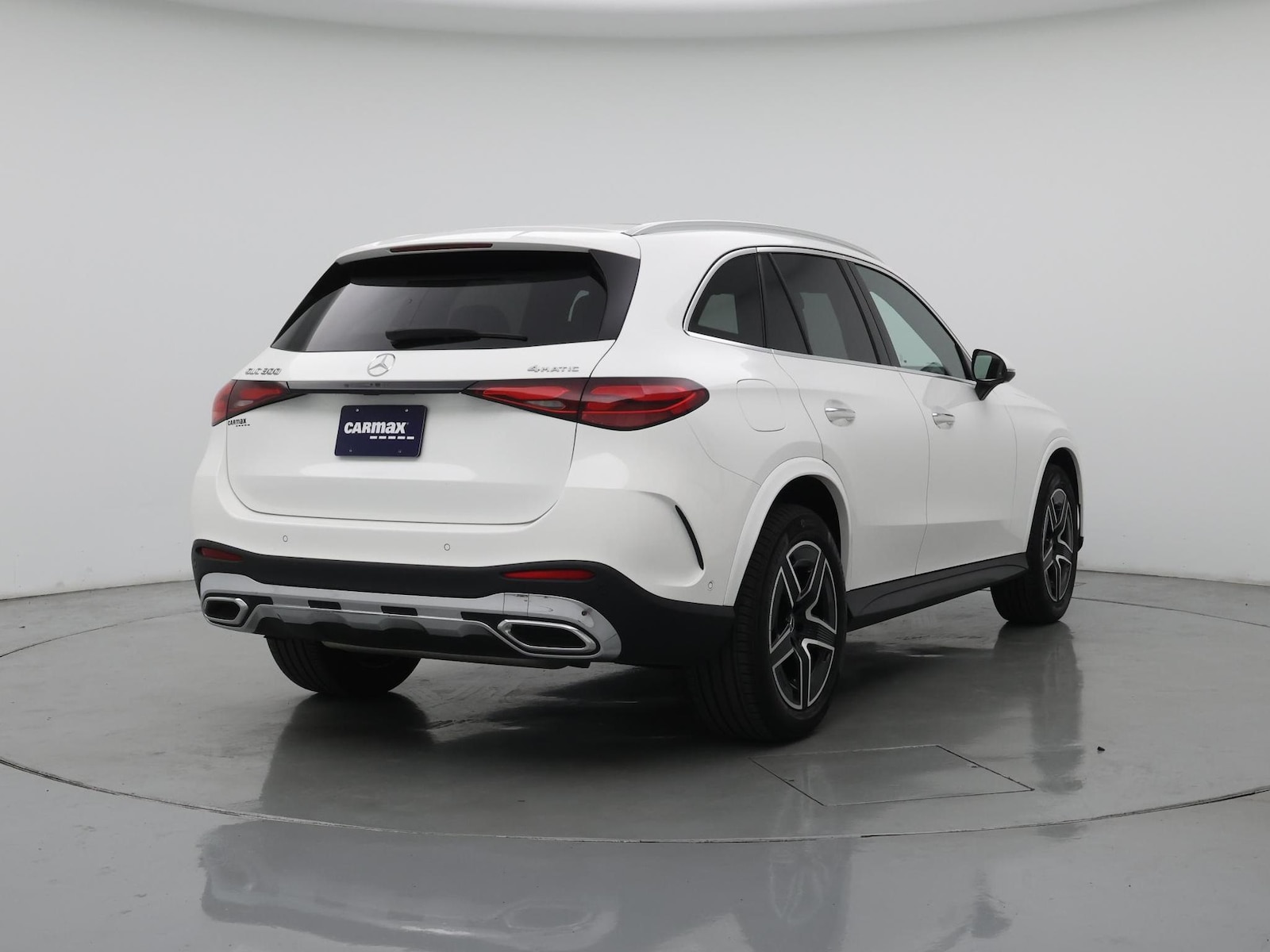 2025 Mercedes-Benz GLC Base - Photo 9