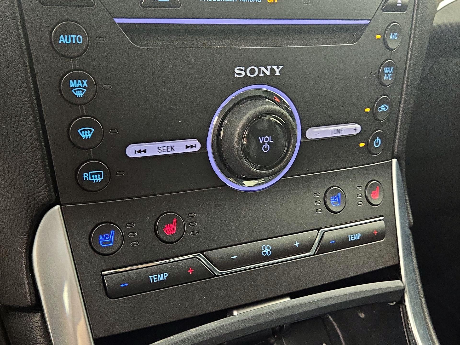 Thumbnail: 2016 Ford Edge - 17