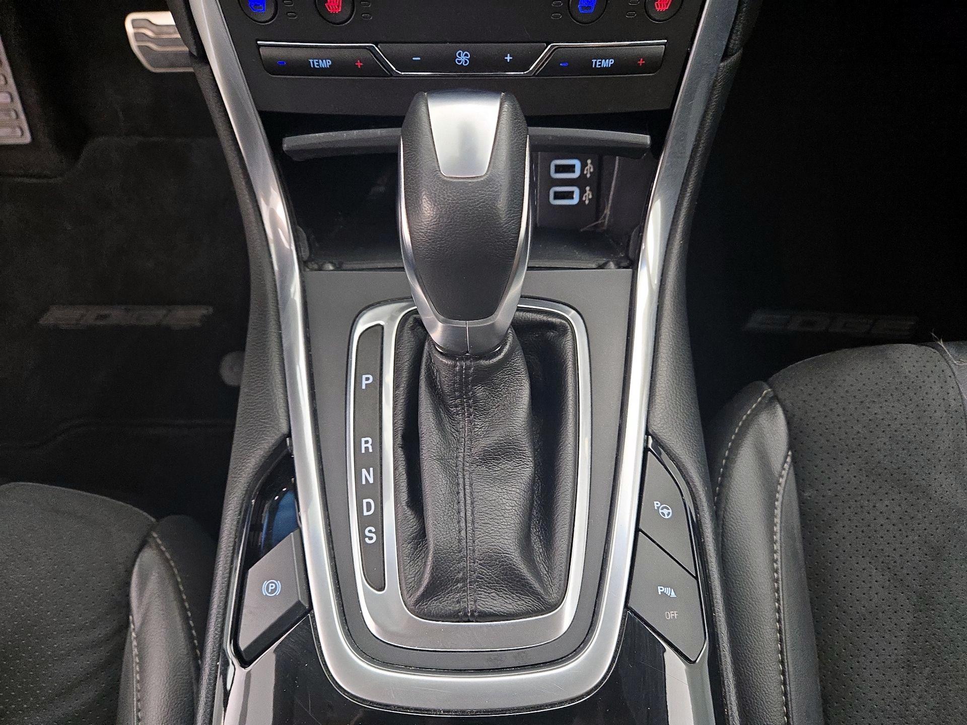 Thumbnail: 2016 Ford Edge - 18