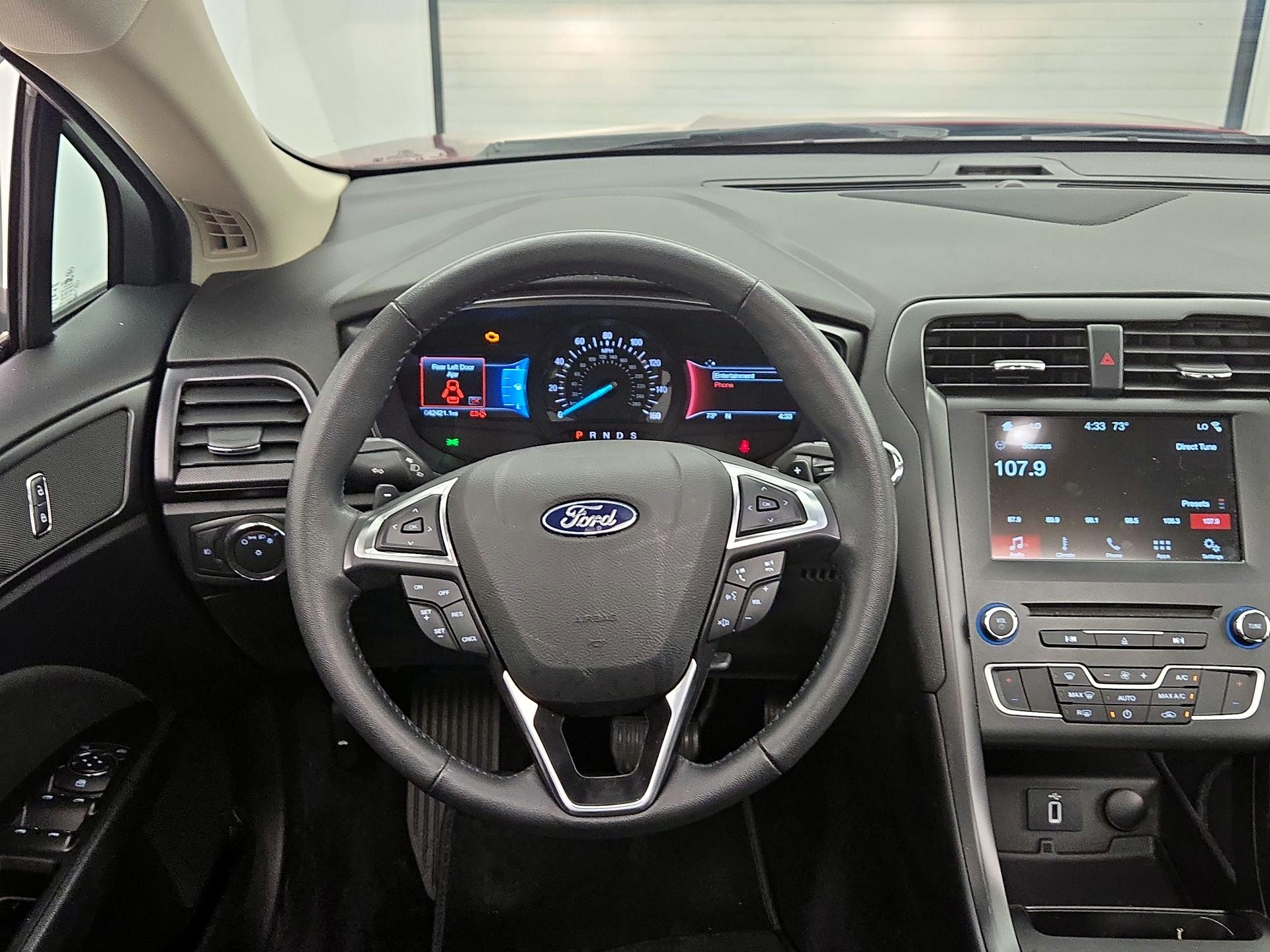 Thumbnail: 2018 Ford Fusion - 10