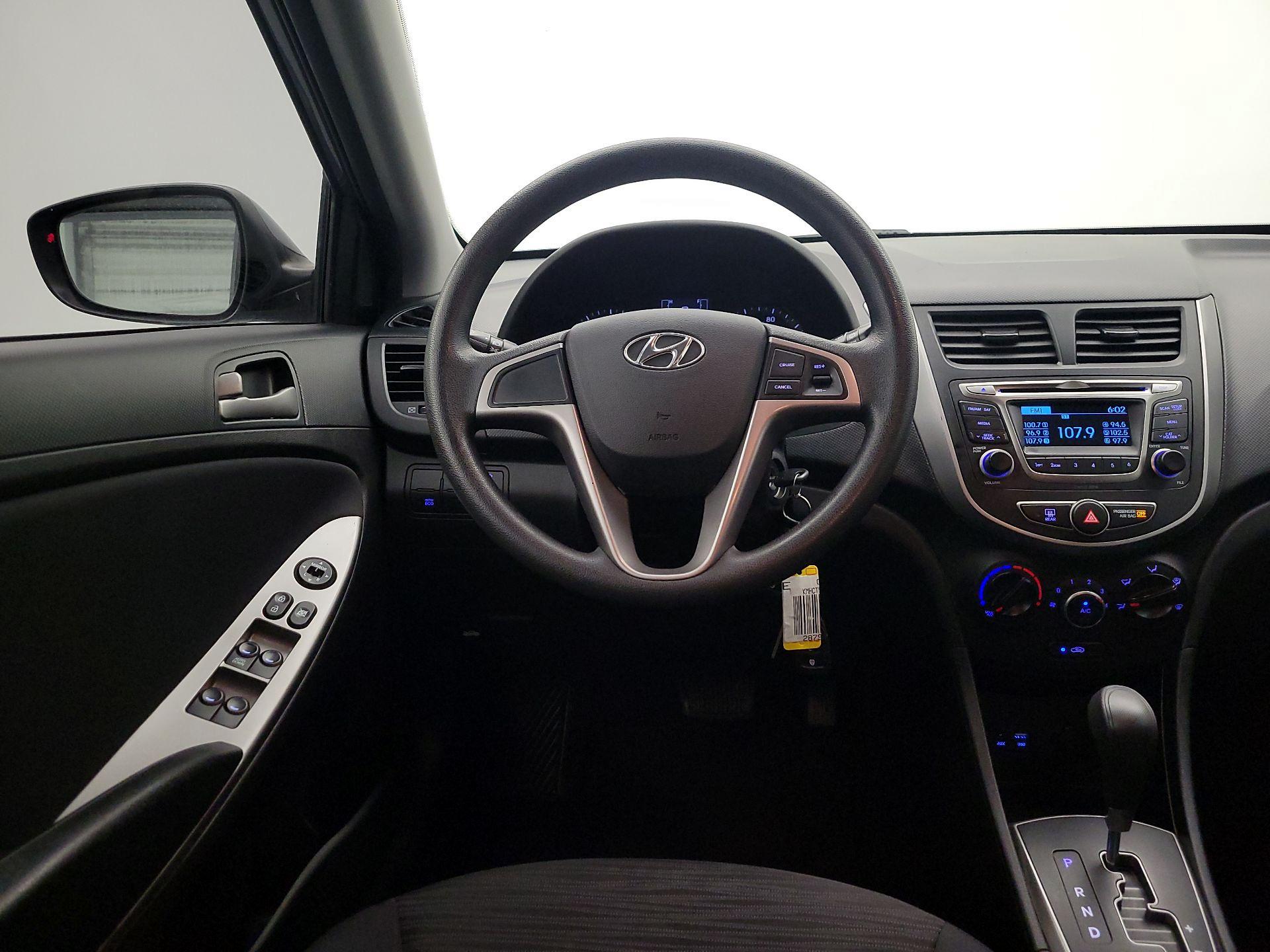 Thumbnail: 2017 Hyundai Accent - 10
