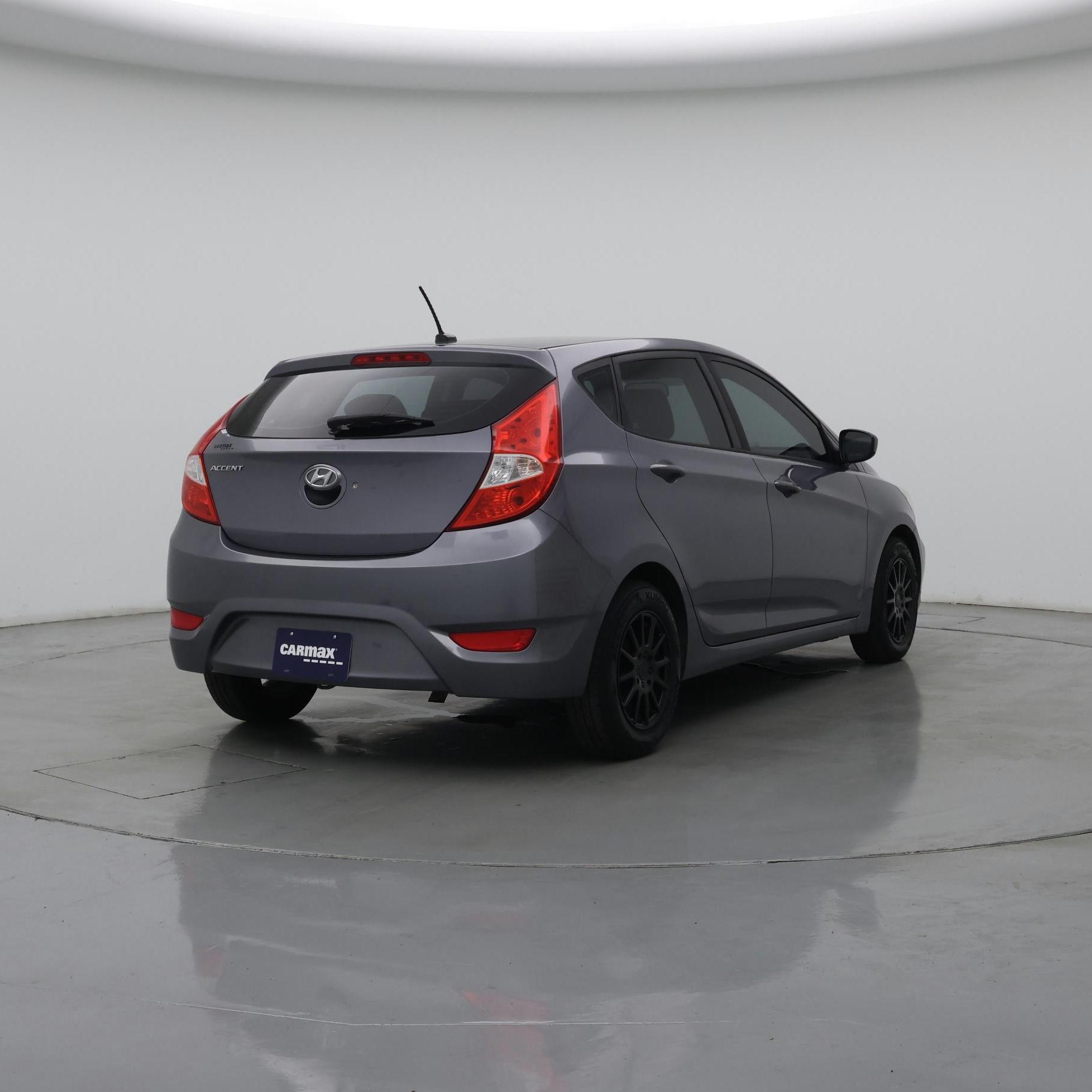 Thumbnail: 2017 Hyundai Accent - 8