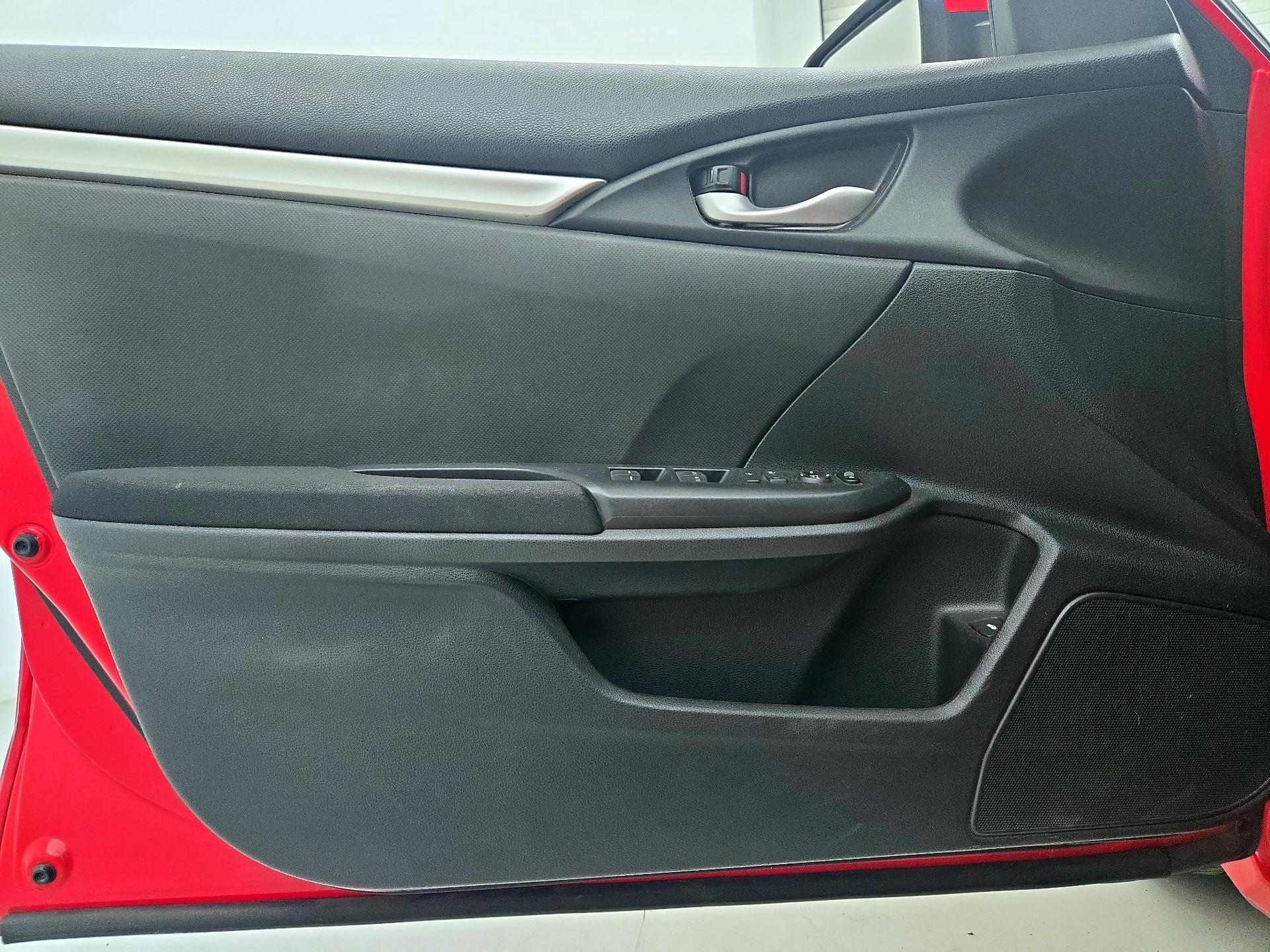 Thumbnail: 2017 Honda Civic - 12