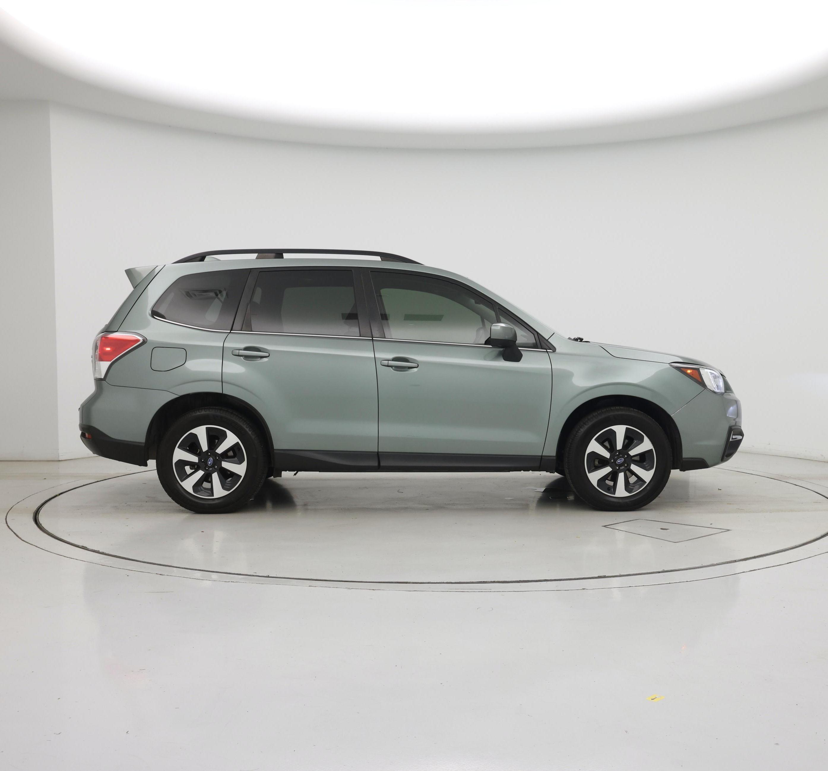 Thumbnail: 2017 Subaru Forester - 7