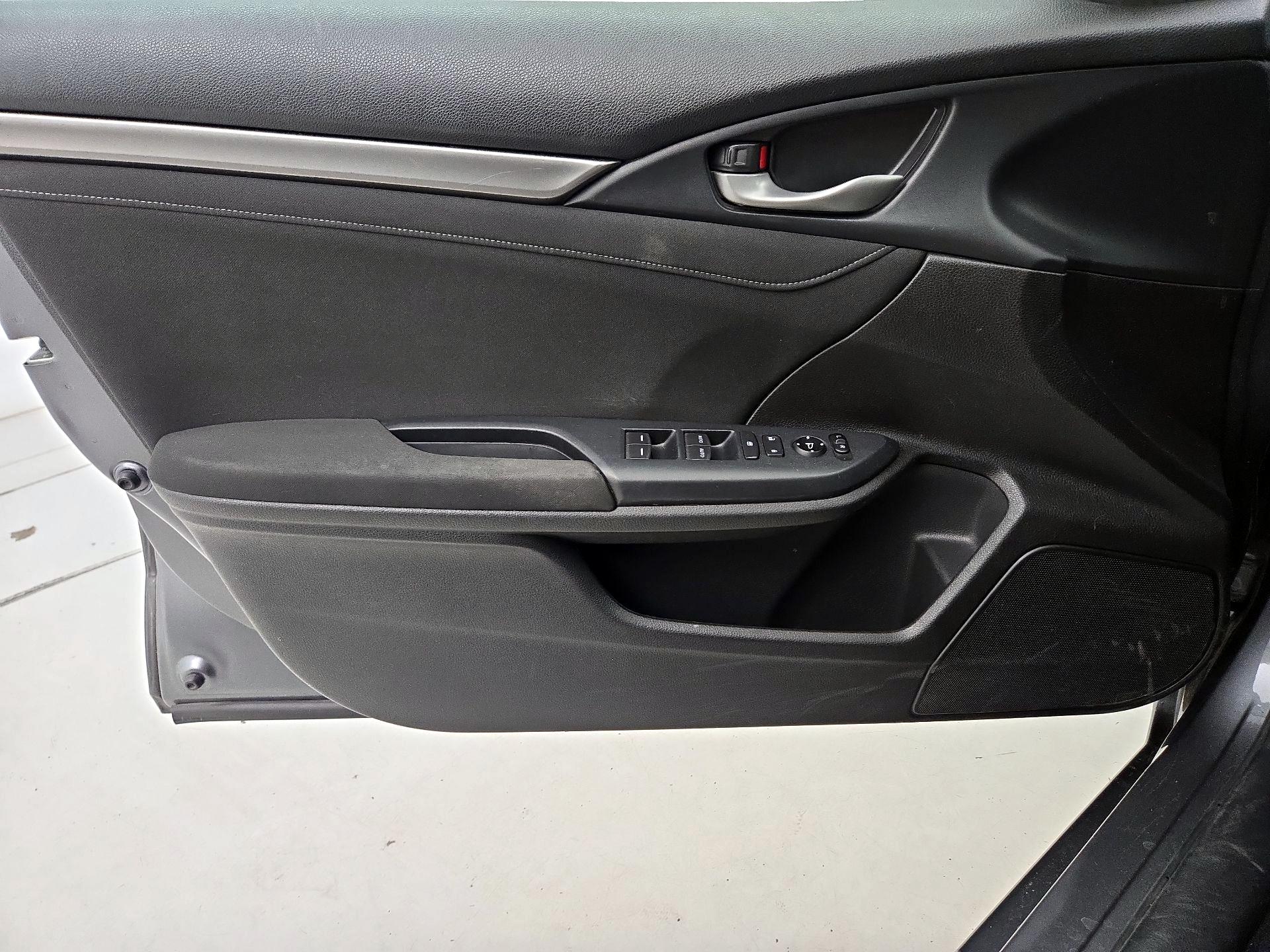 Thumbnail: 2020 Honda Civic - 12