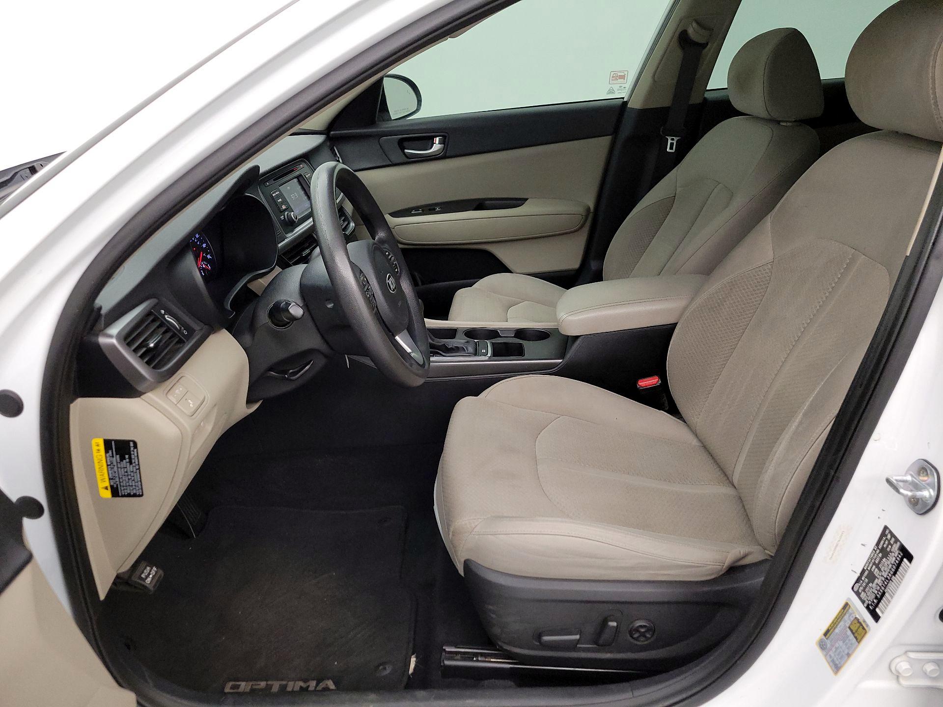 Thumbnail: 2016 Kia Optima - 11