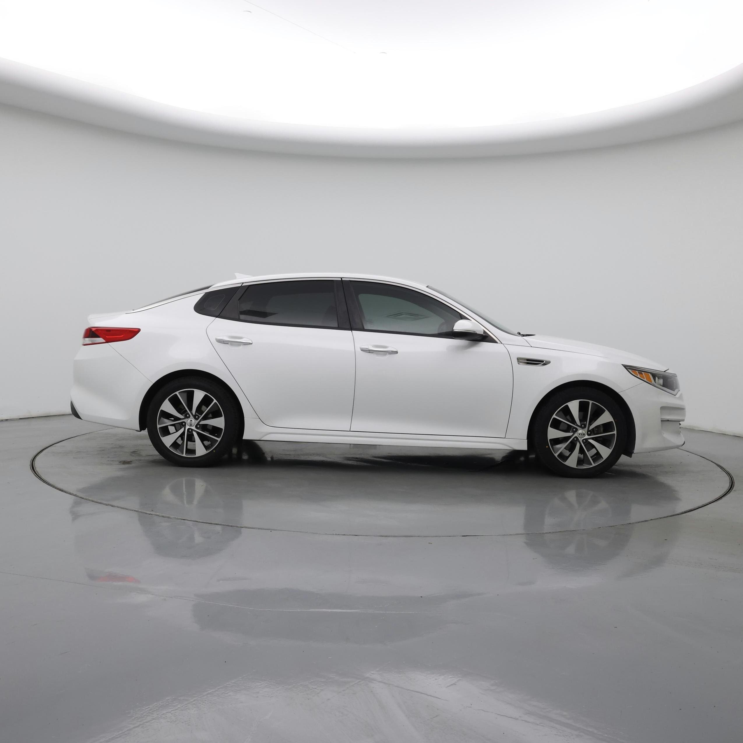 Thumbnail: 2016 Kia Optima - 7