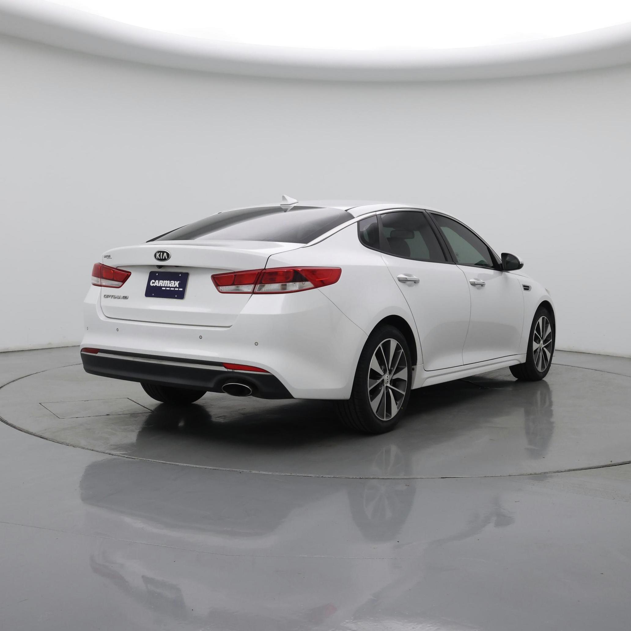 Thumbnail: 2016 Kia Optima - 8