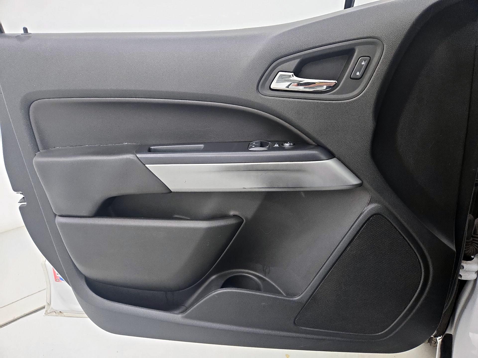Thumbnail: 2021 Chevrolet Colorado - 12
