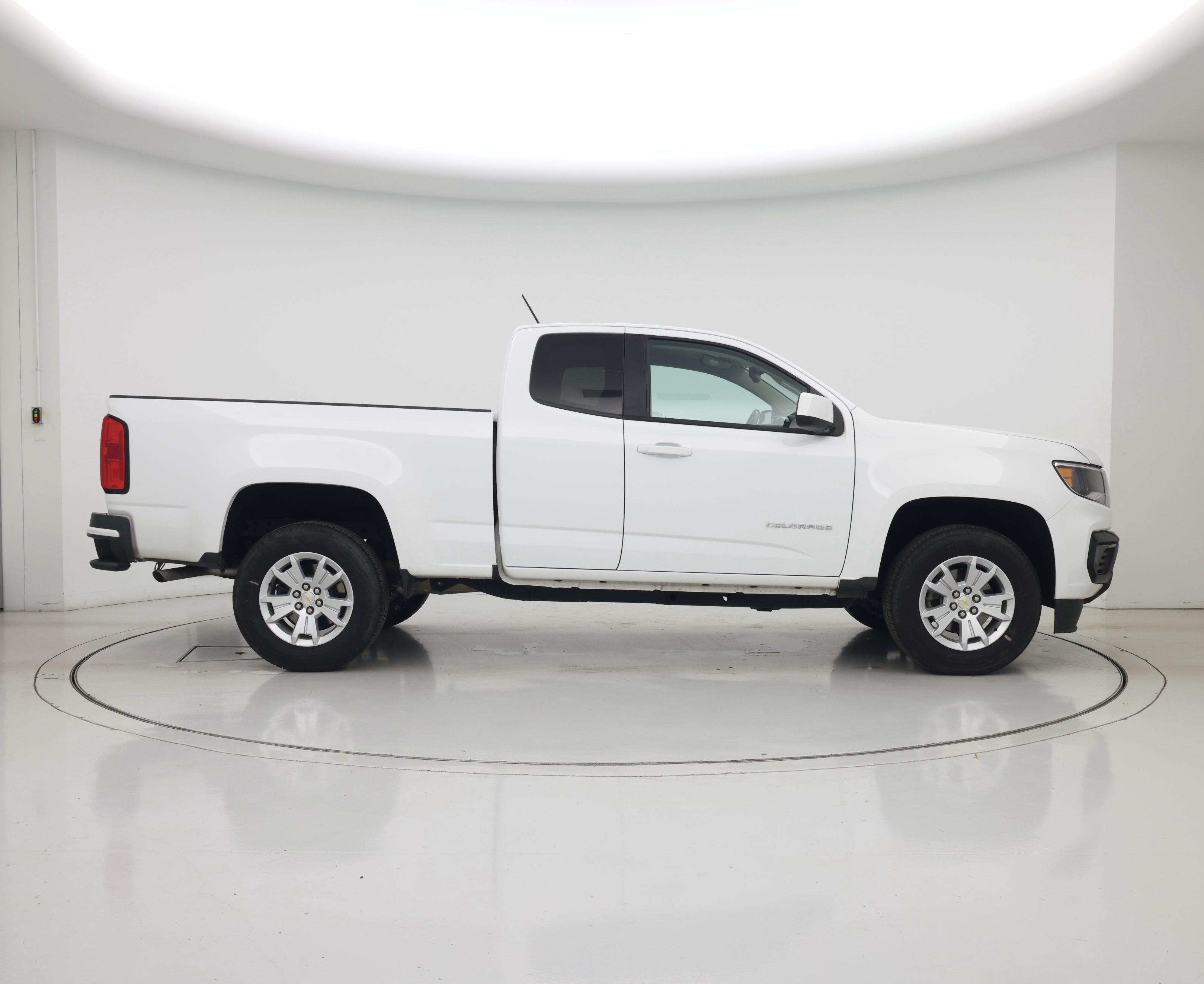 Thumbnail: 2021 Chevrolet Colorado - 7